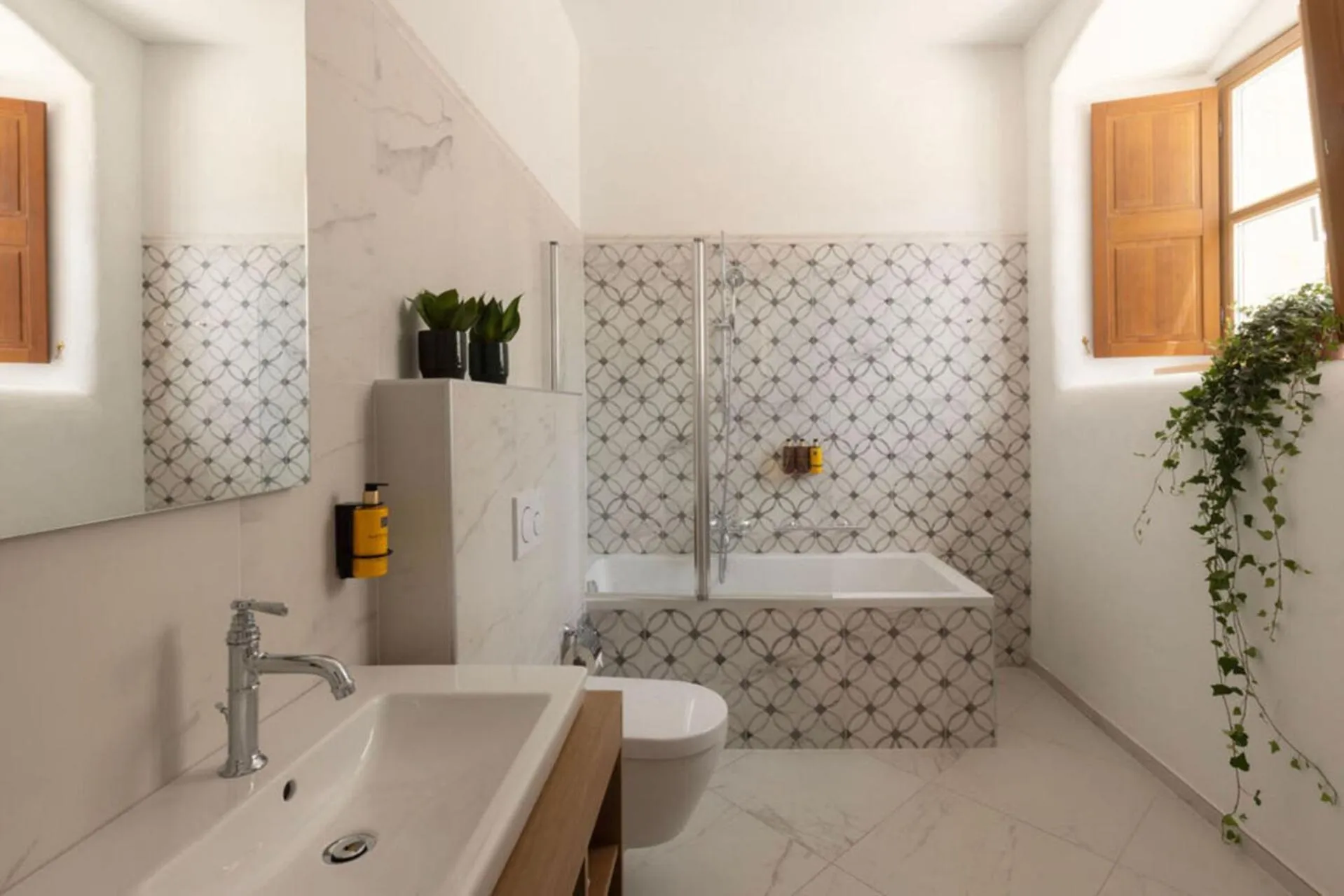 Bathroom in Palace Natali