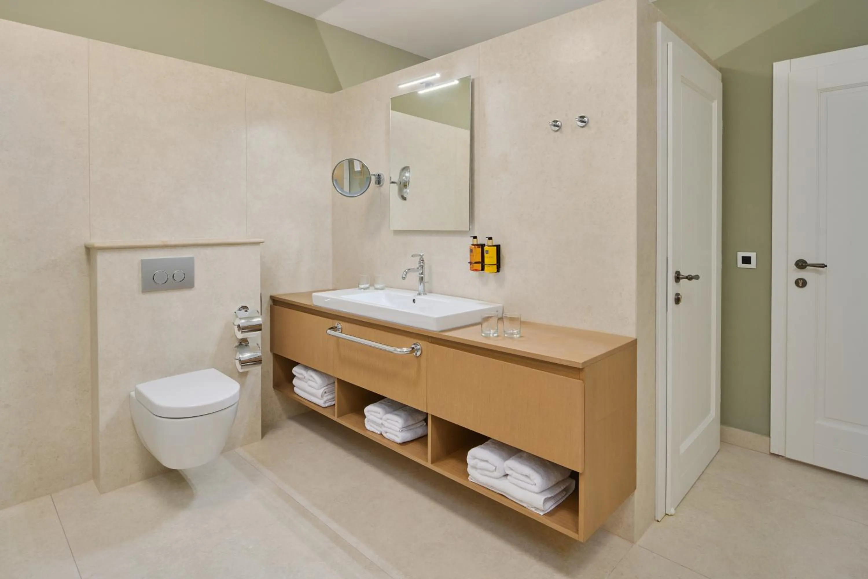 Bathroom in Palace Natali