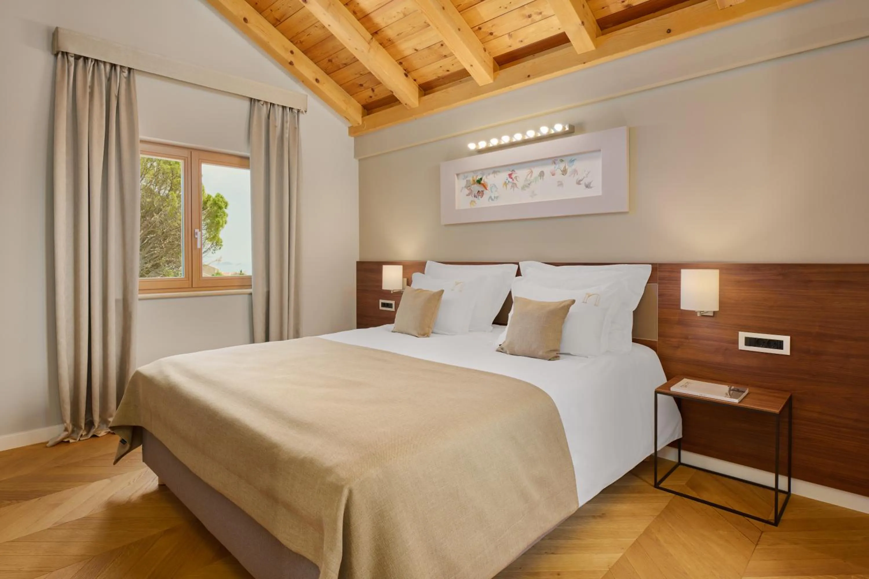 Bedroom, Bed in Palace Natali