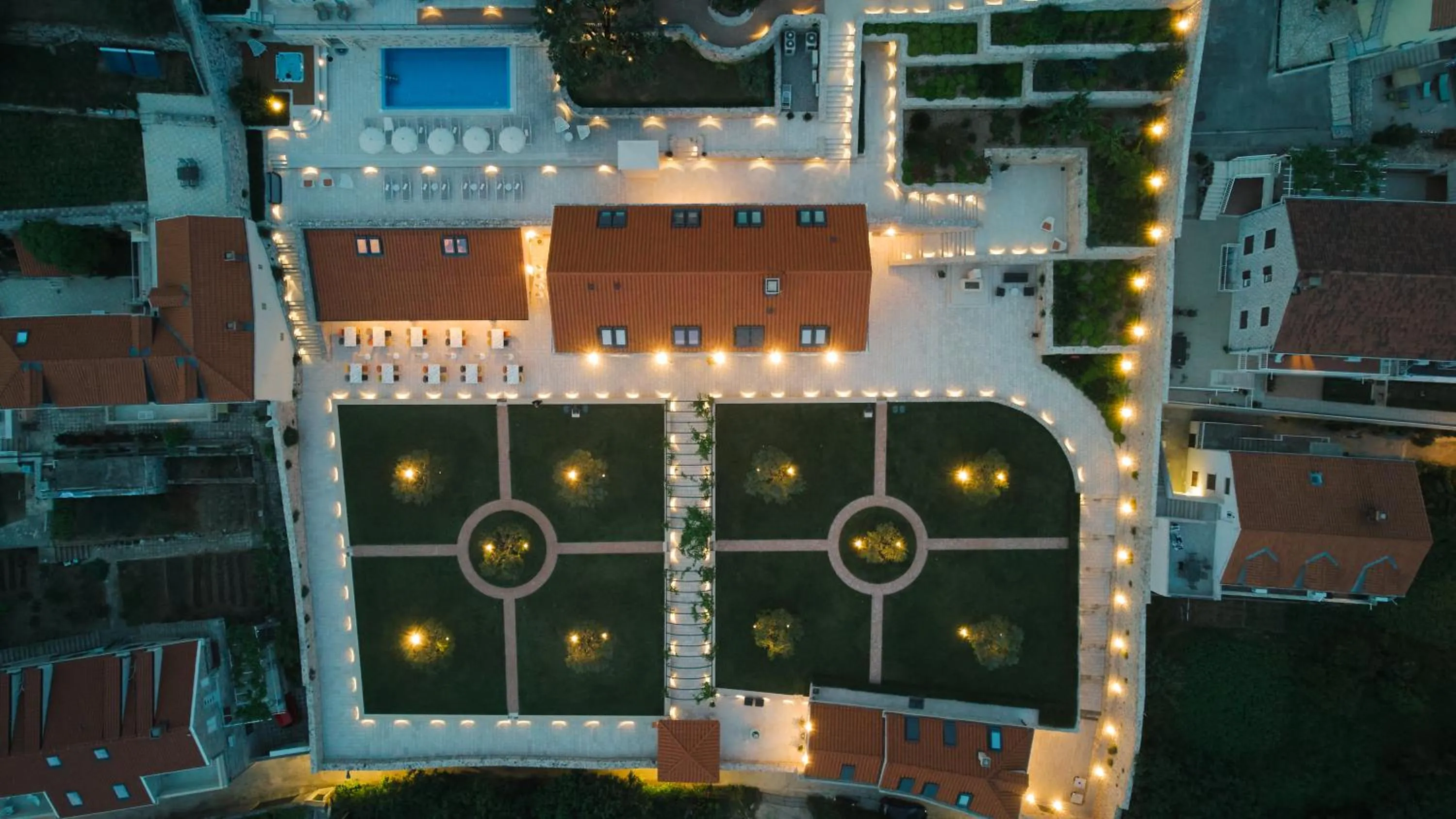 Property building in Palace Natali