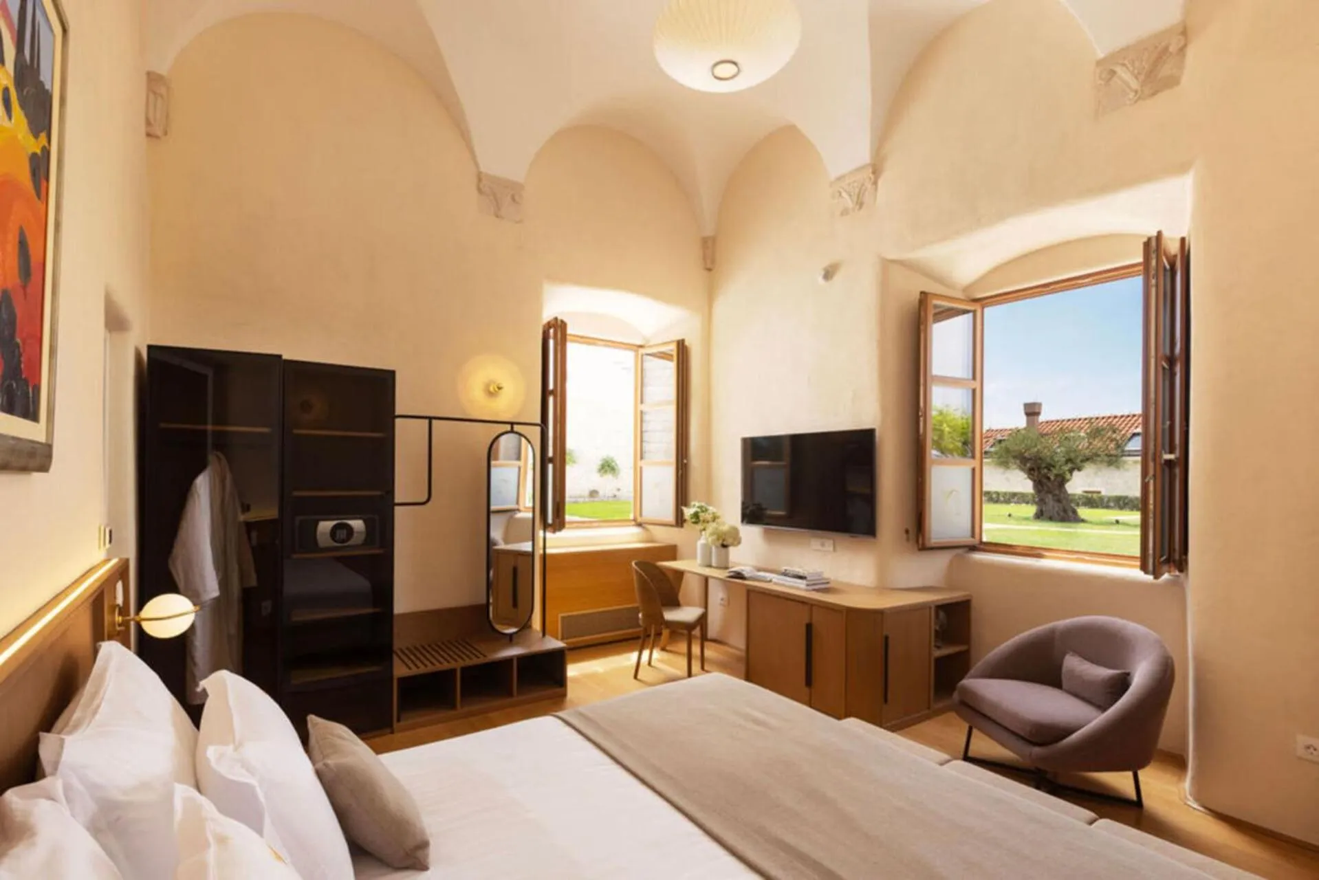 Bedroom, Bed in Palace Natali