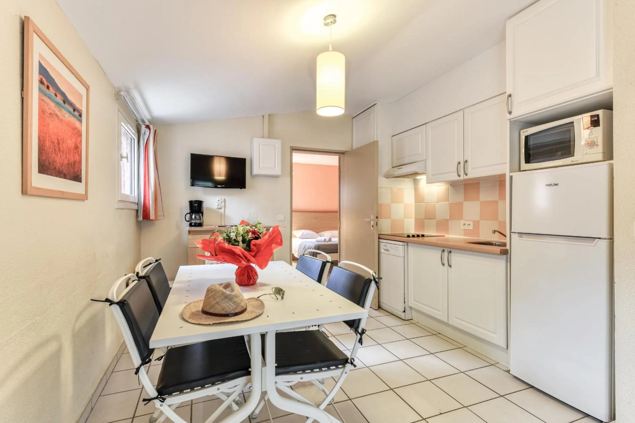Kitchen or kitchenette in SOWELL Family Cap d’Agde