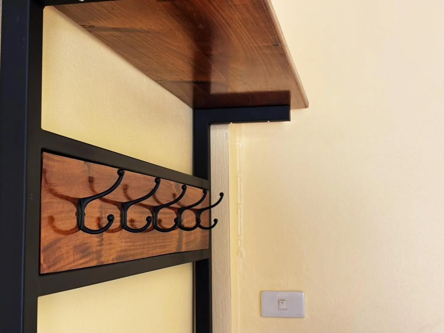 wardrobe in Thungwua laen resort