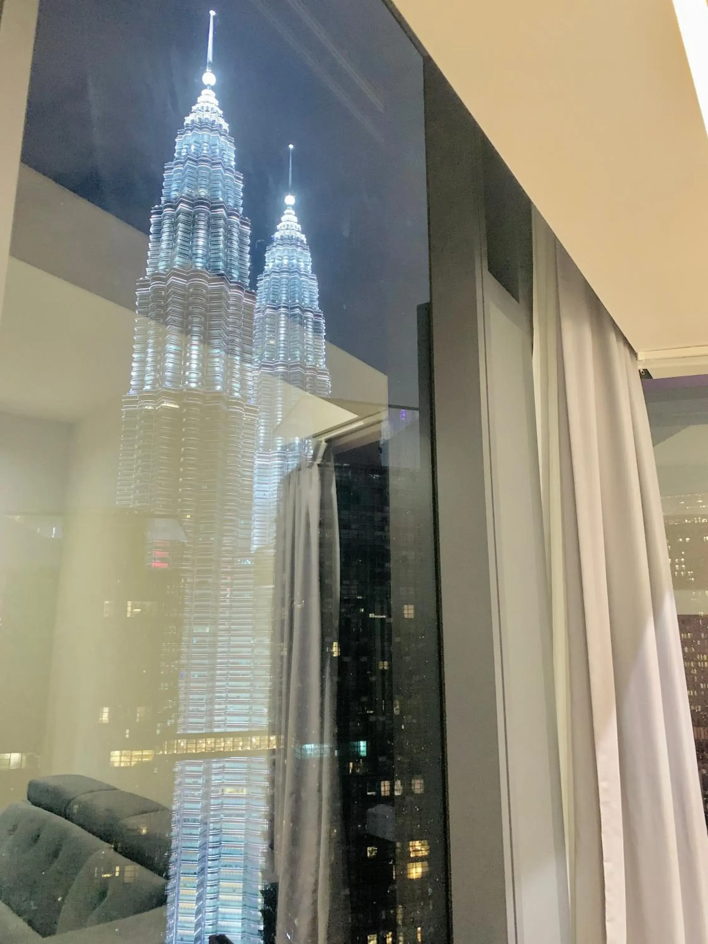 One-Bedroom Apartment with City View in Star Sky Park KLCC One-Bedroom Apartment with City View in Star Sky Park KLCC