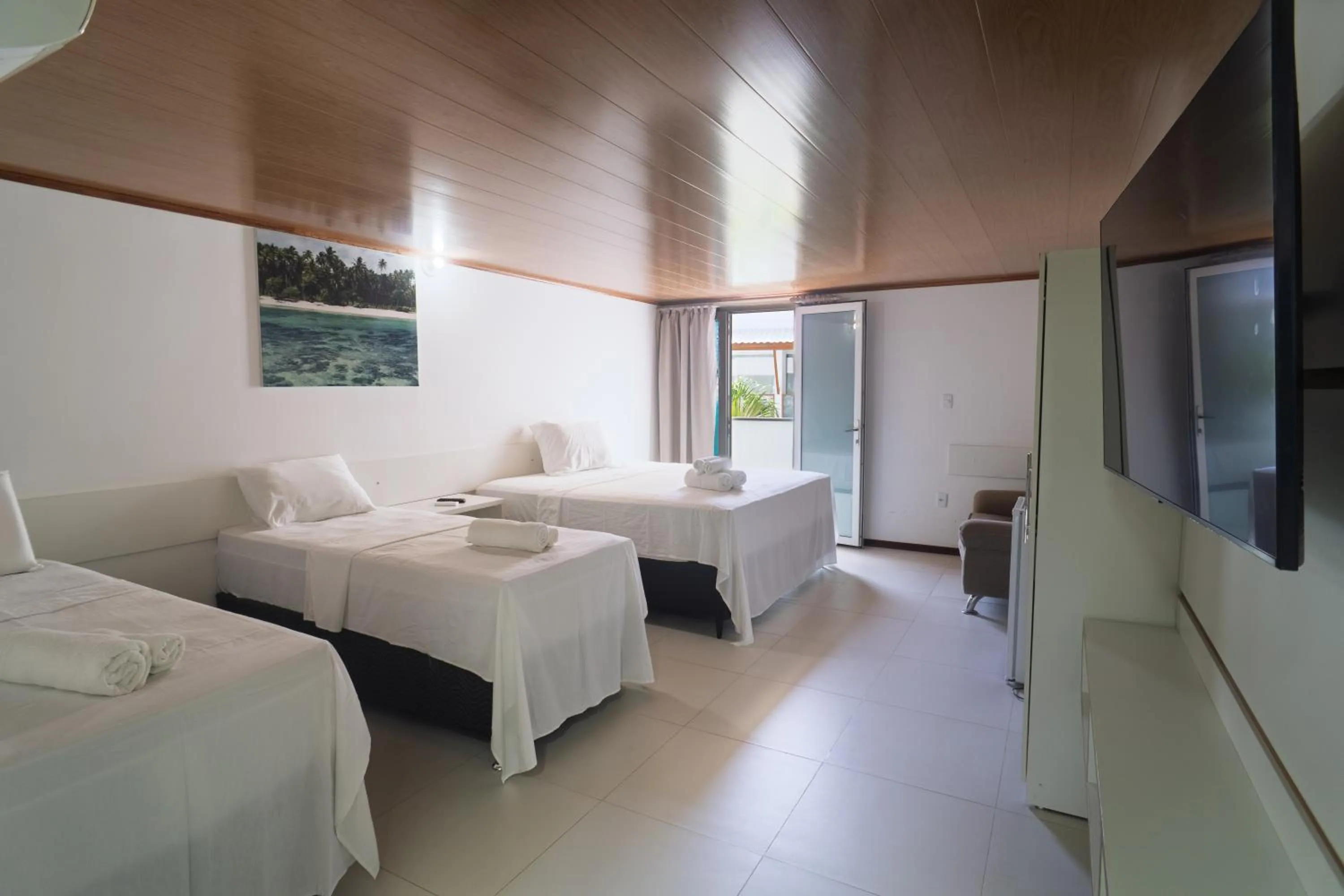 Photo of the whole room, Bed in Brisa do Mar Praia Hotel