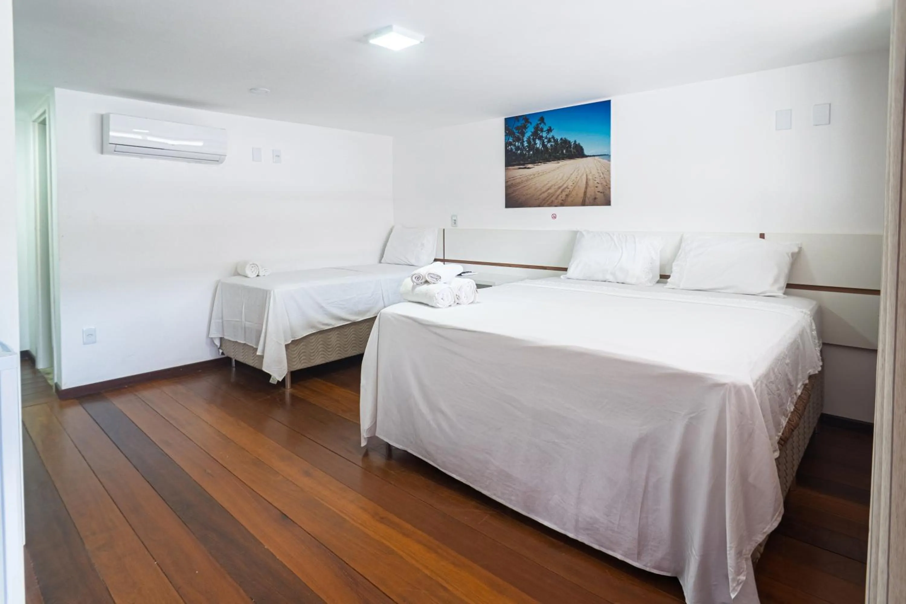 Photo of the whole room, Bed in Brisa do Mar Praia Hotel