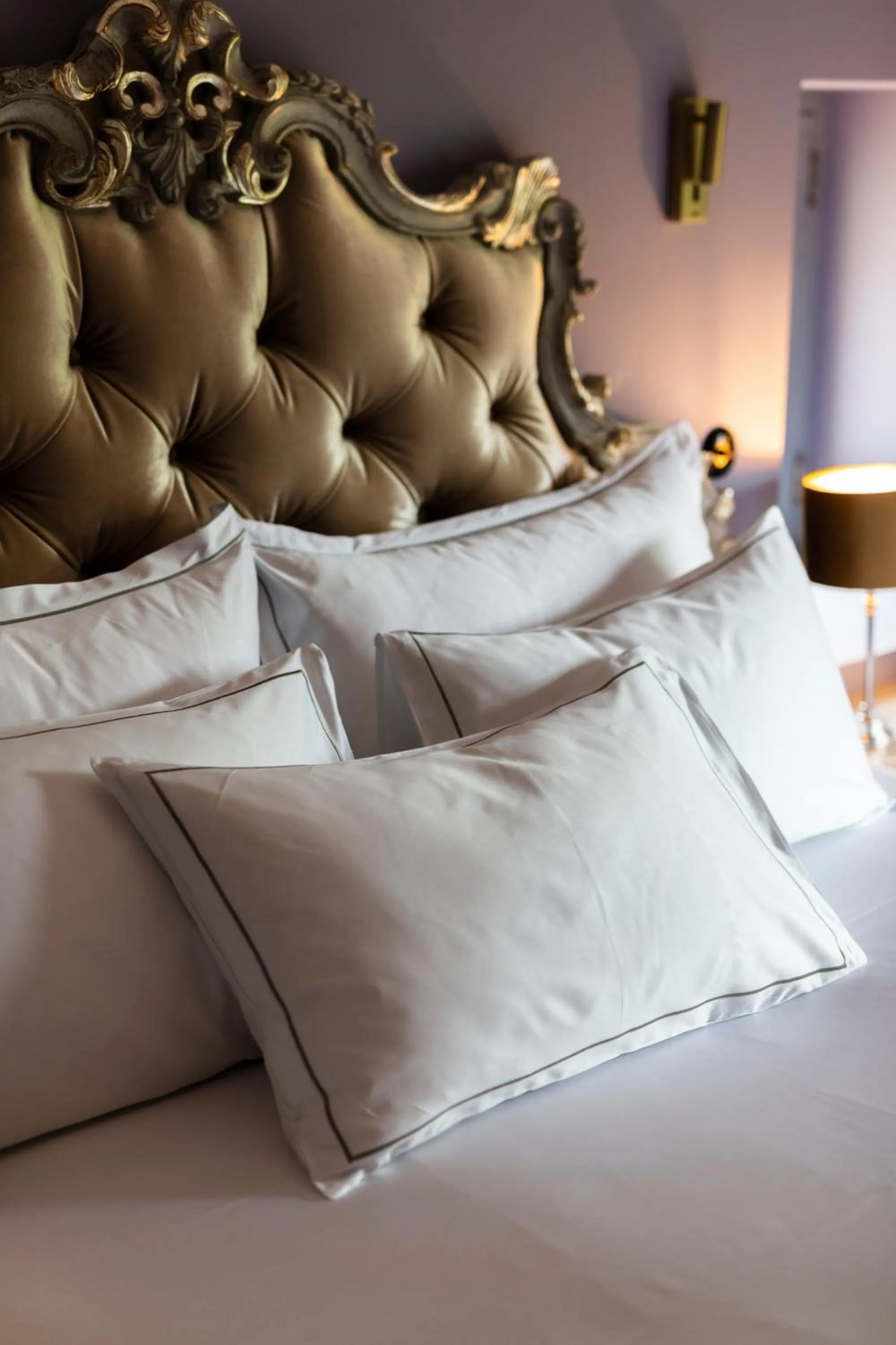 Bed in Château de Collias