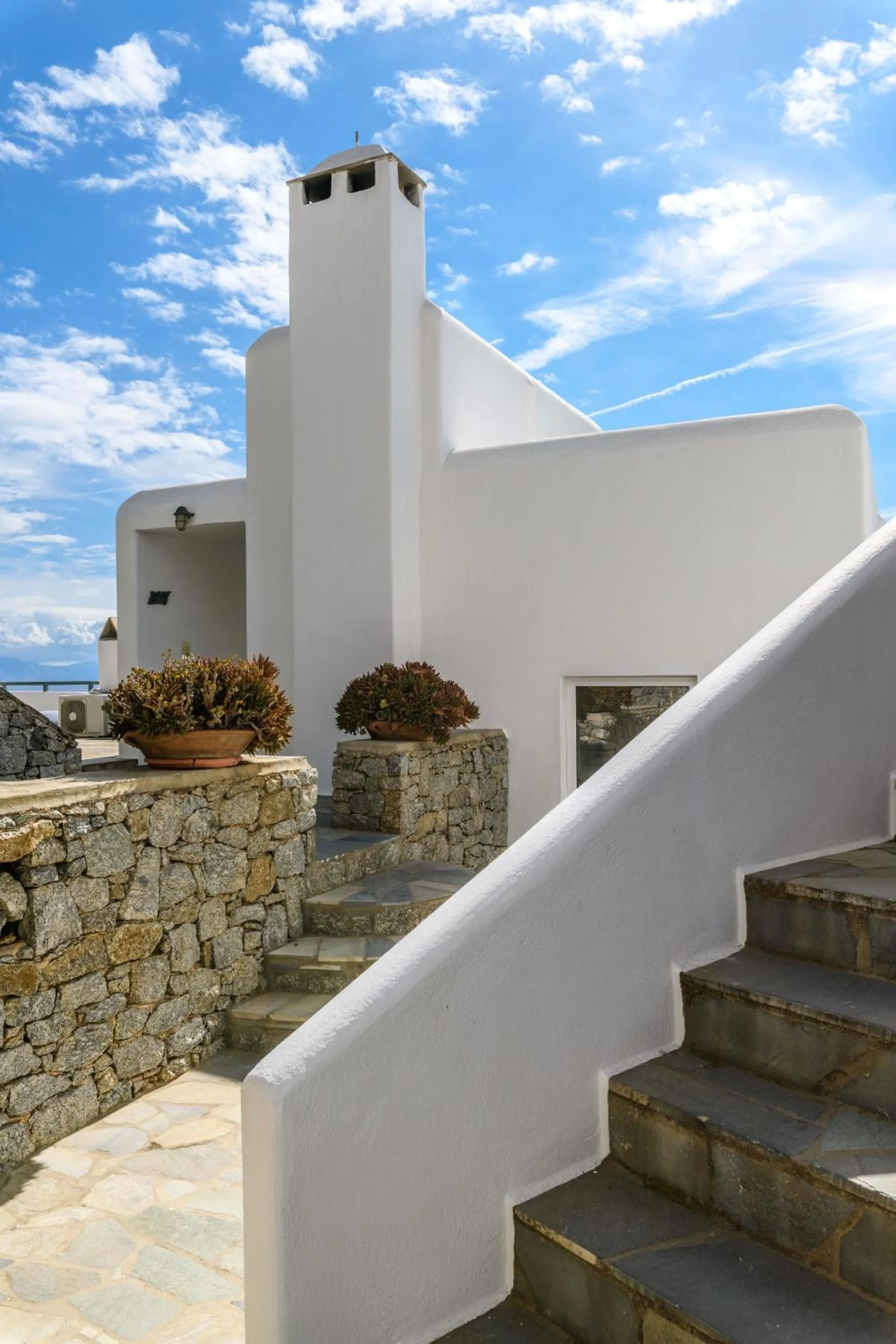 Decorative detail in Pelican Bay Hotel
