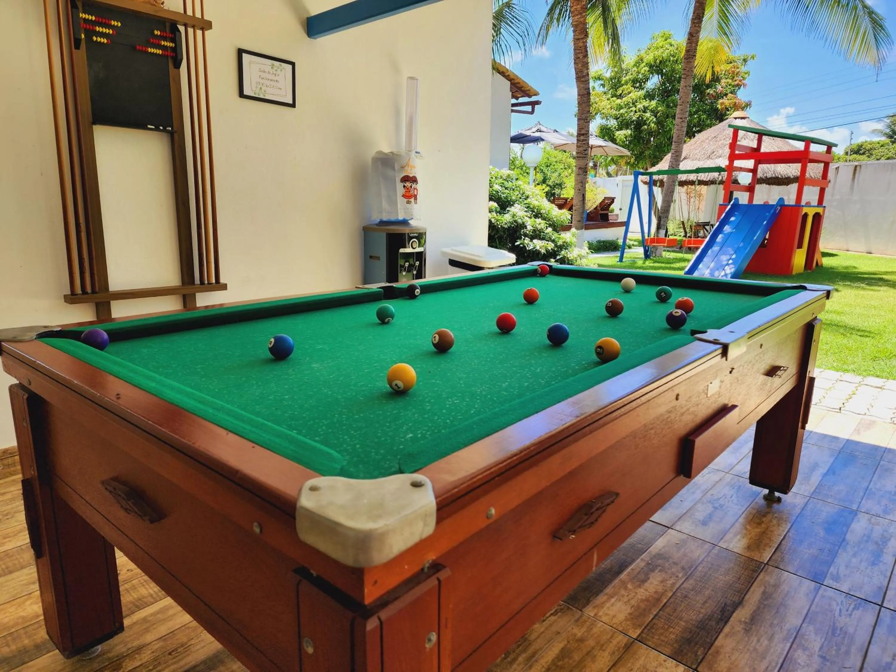 Billiard in Manaí Pousada & Beach Club