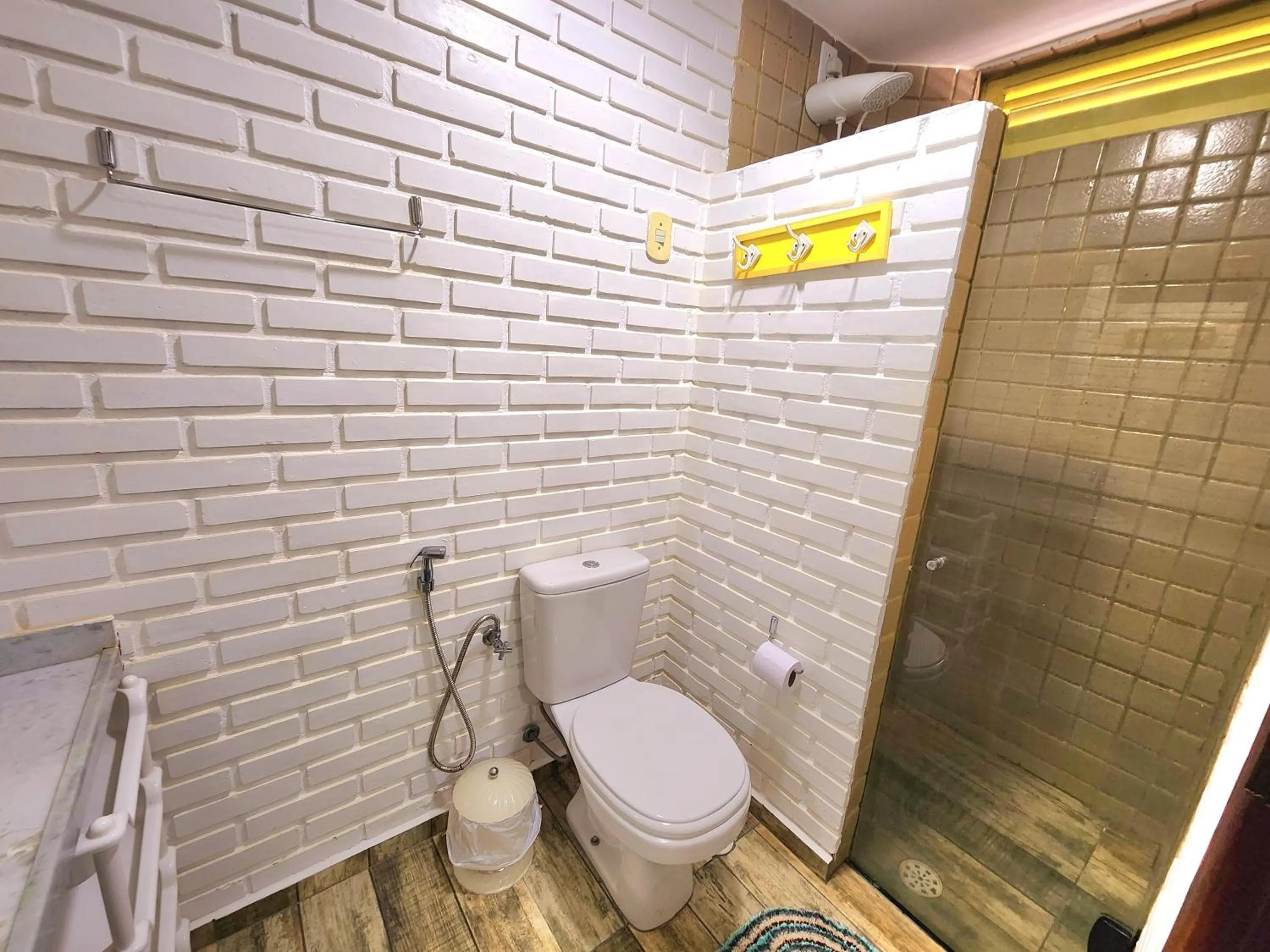 Shower in Manaí Pousada & Beach Club