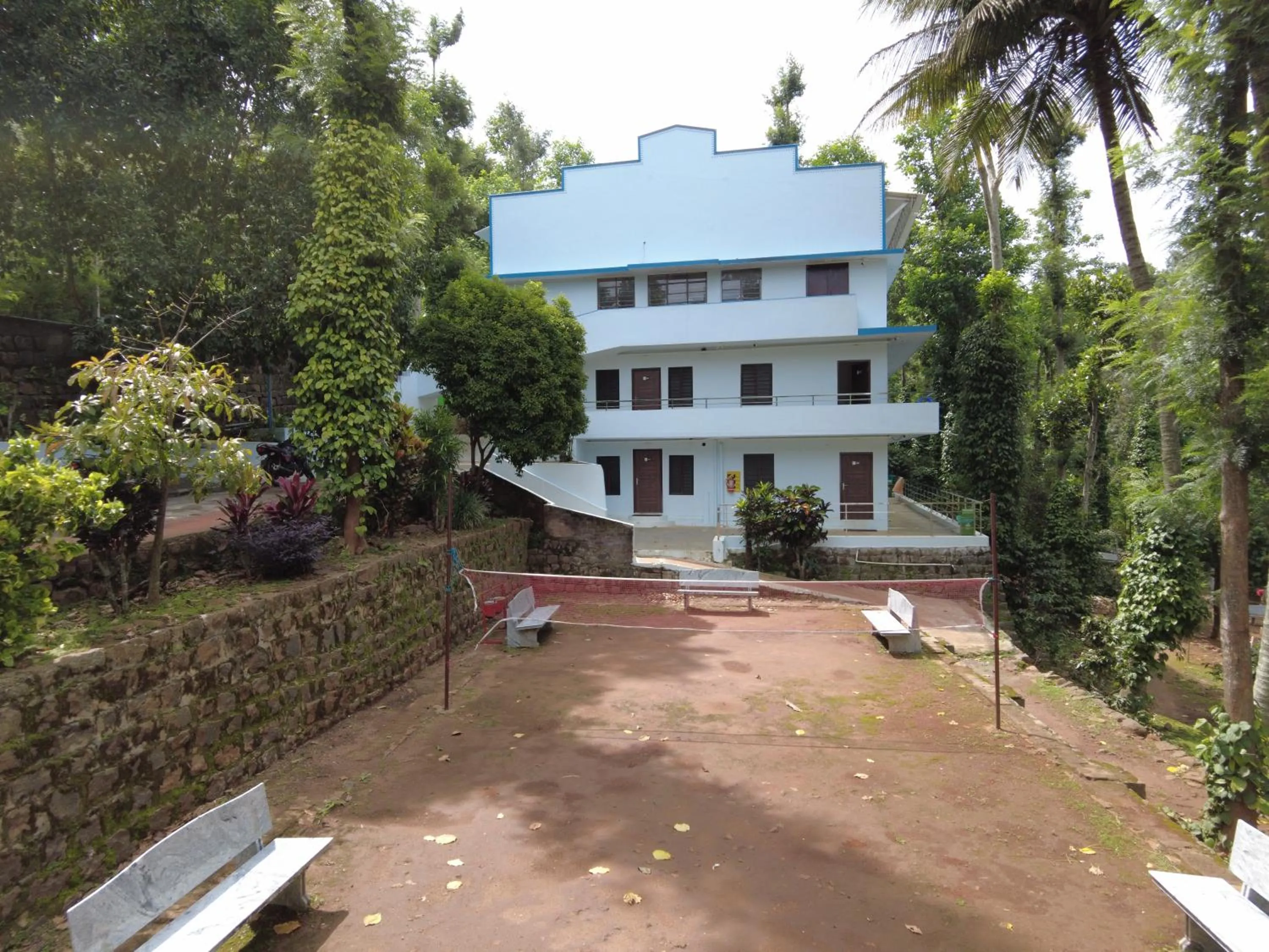 Children play ground in Seattle Garden Resort - KolliHills