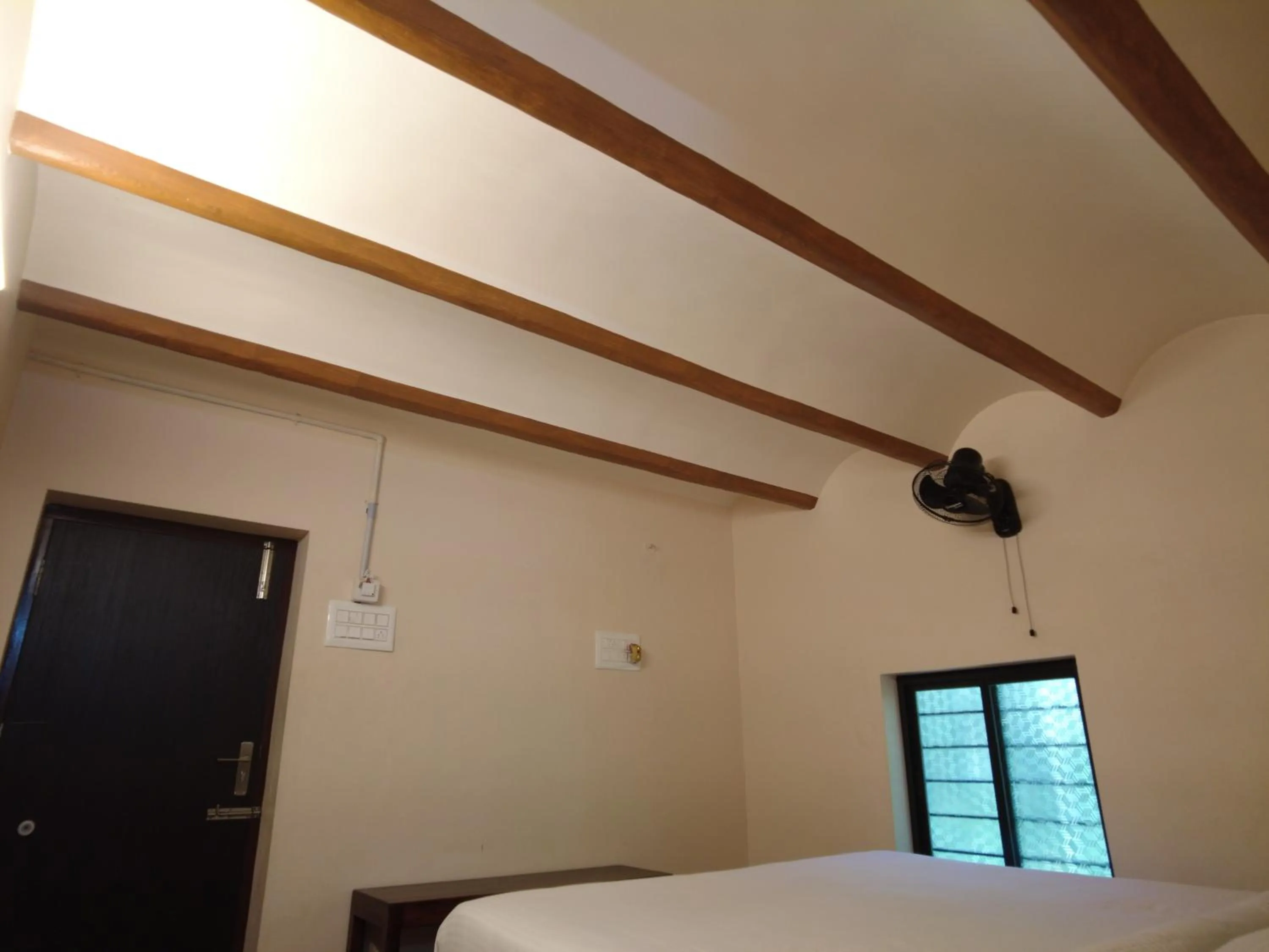 Photo of the whole room in Seattle Garden Resort - KolliHills