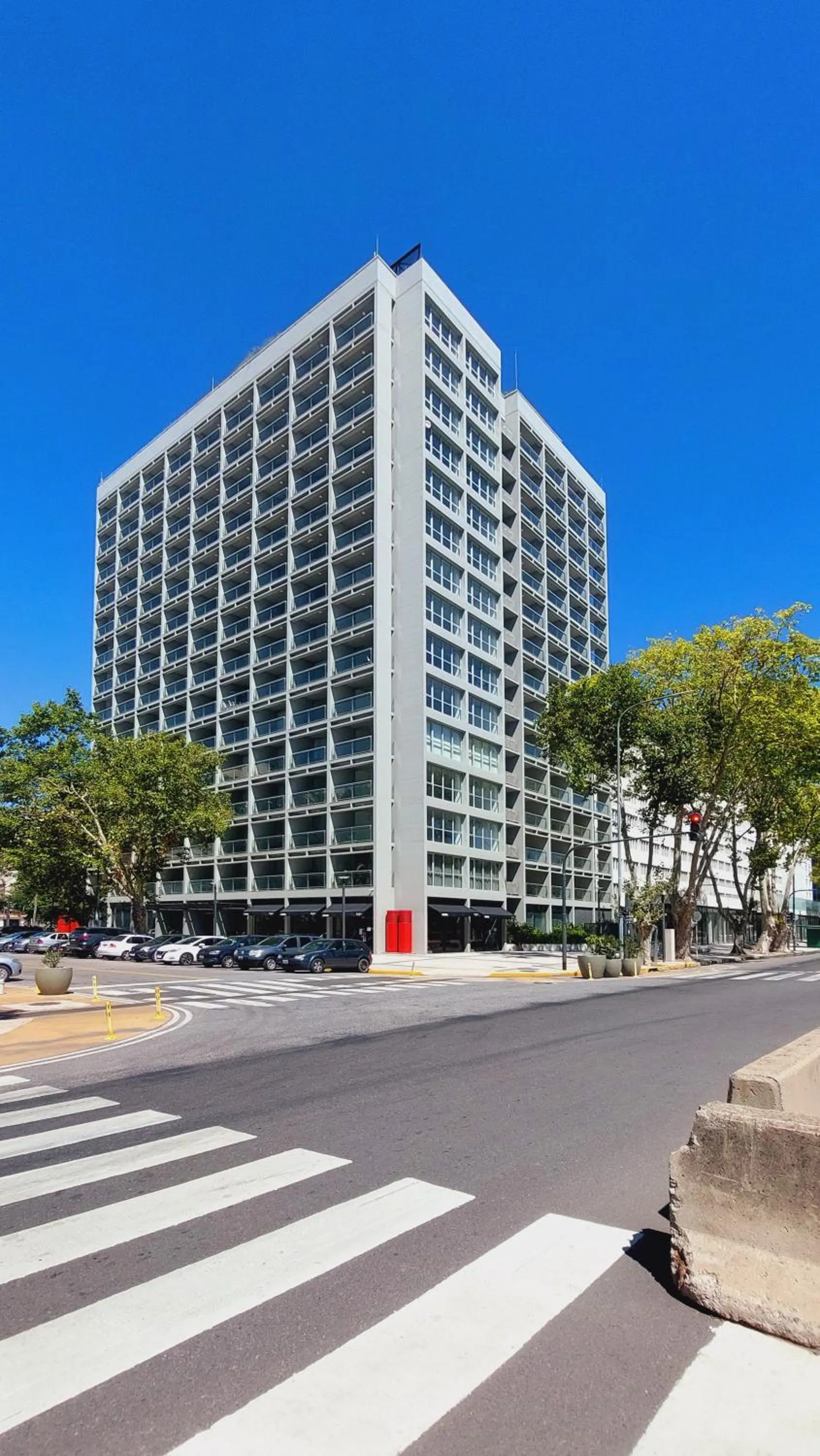 Property building in Almarena Puerto Retiro Affiliated by Melia