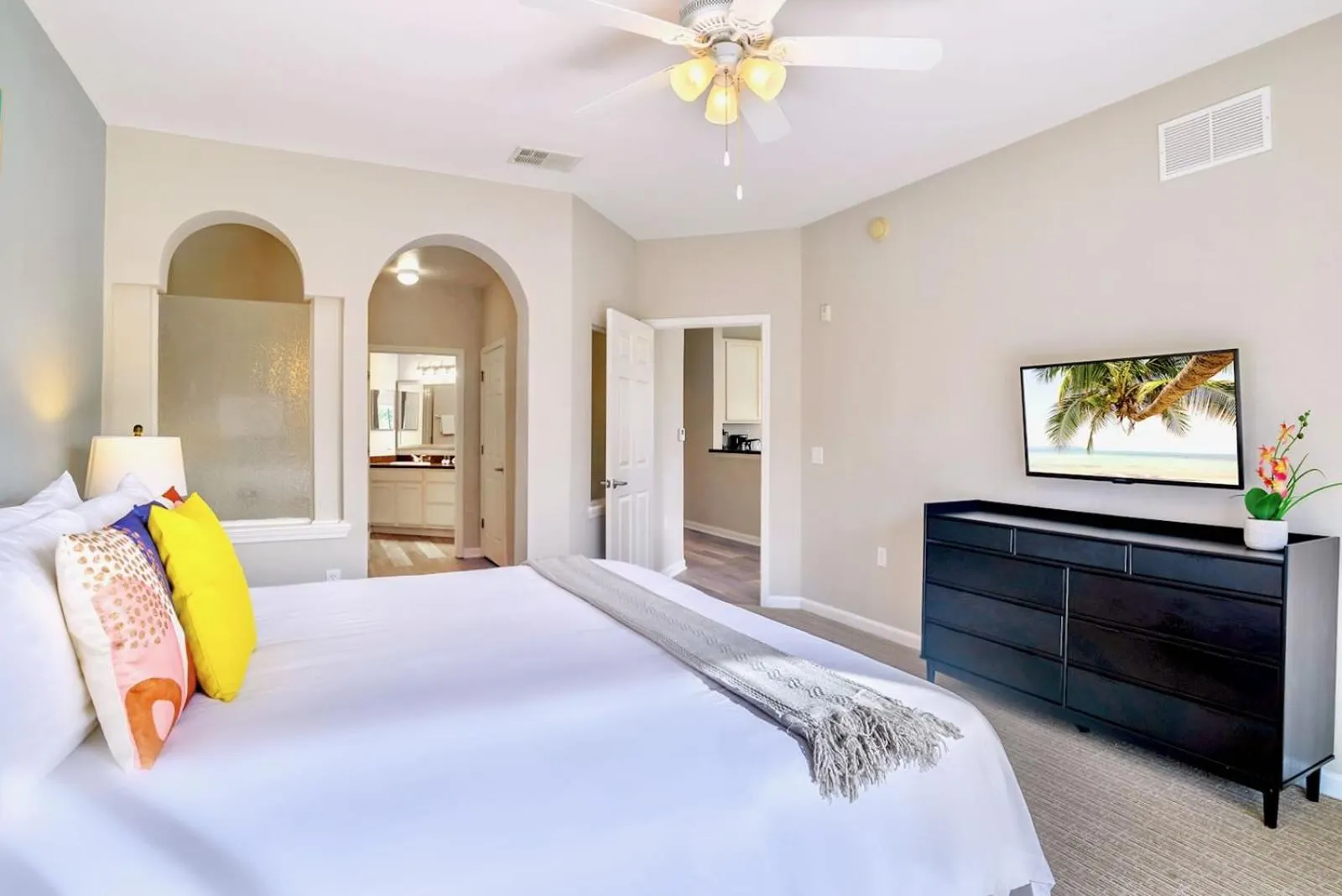 Bed in 3BR Condo with Pool - Near Disney