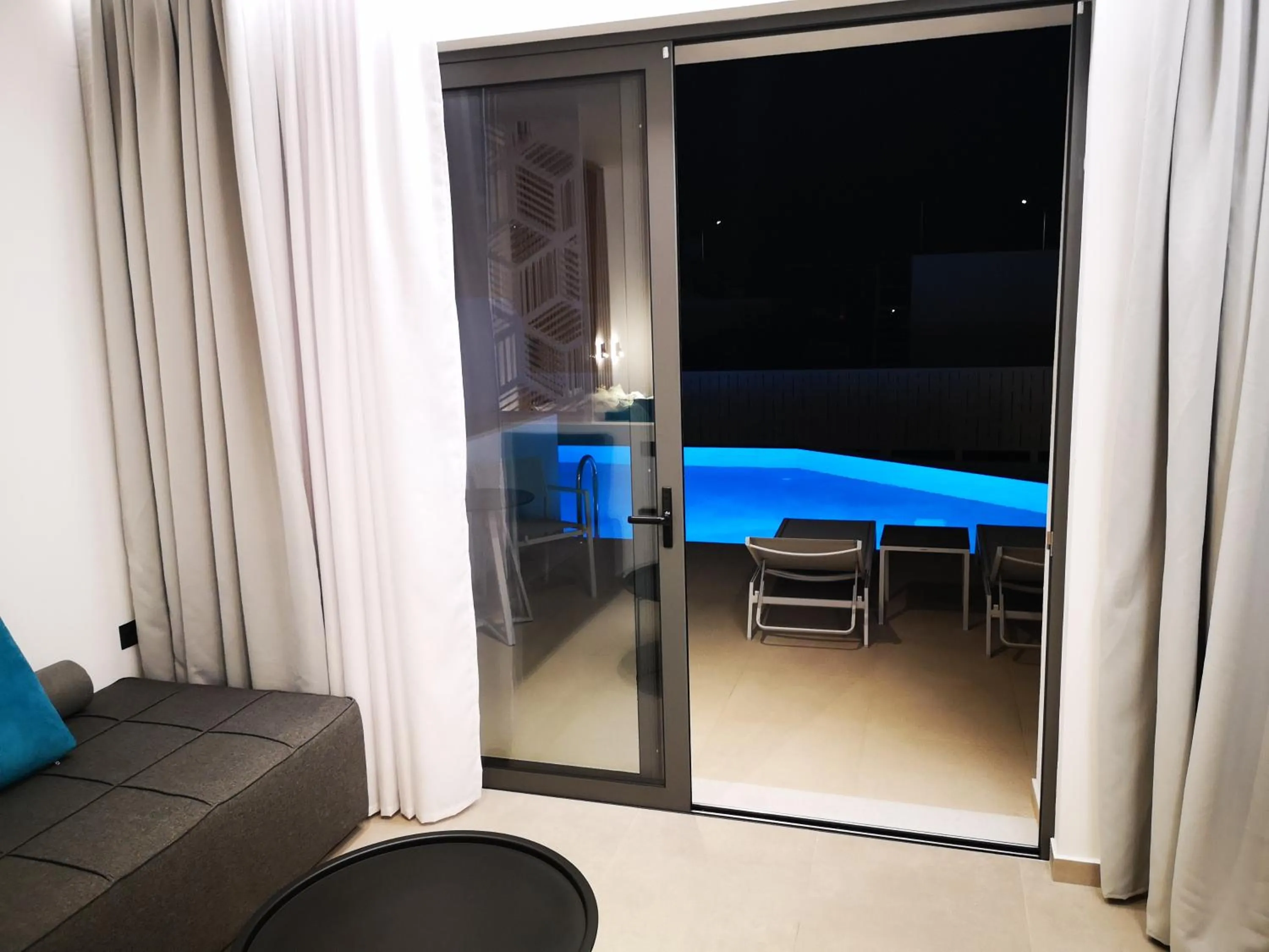 Pool view in Zoes Hotel & Suites