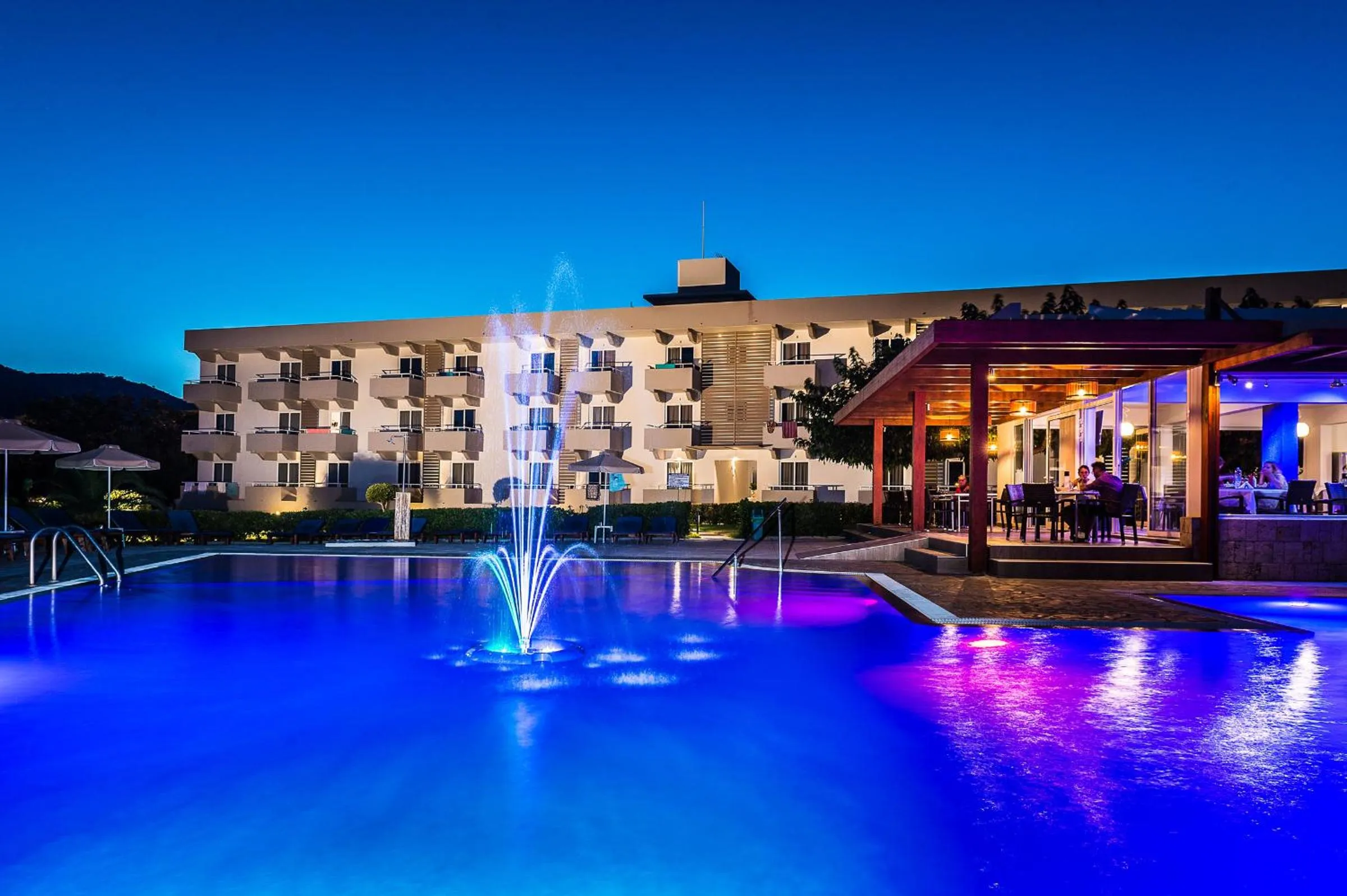 Property building in Zoes Hotel & Suites