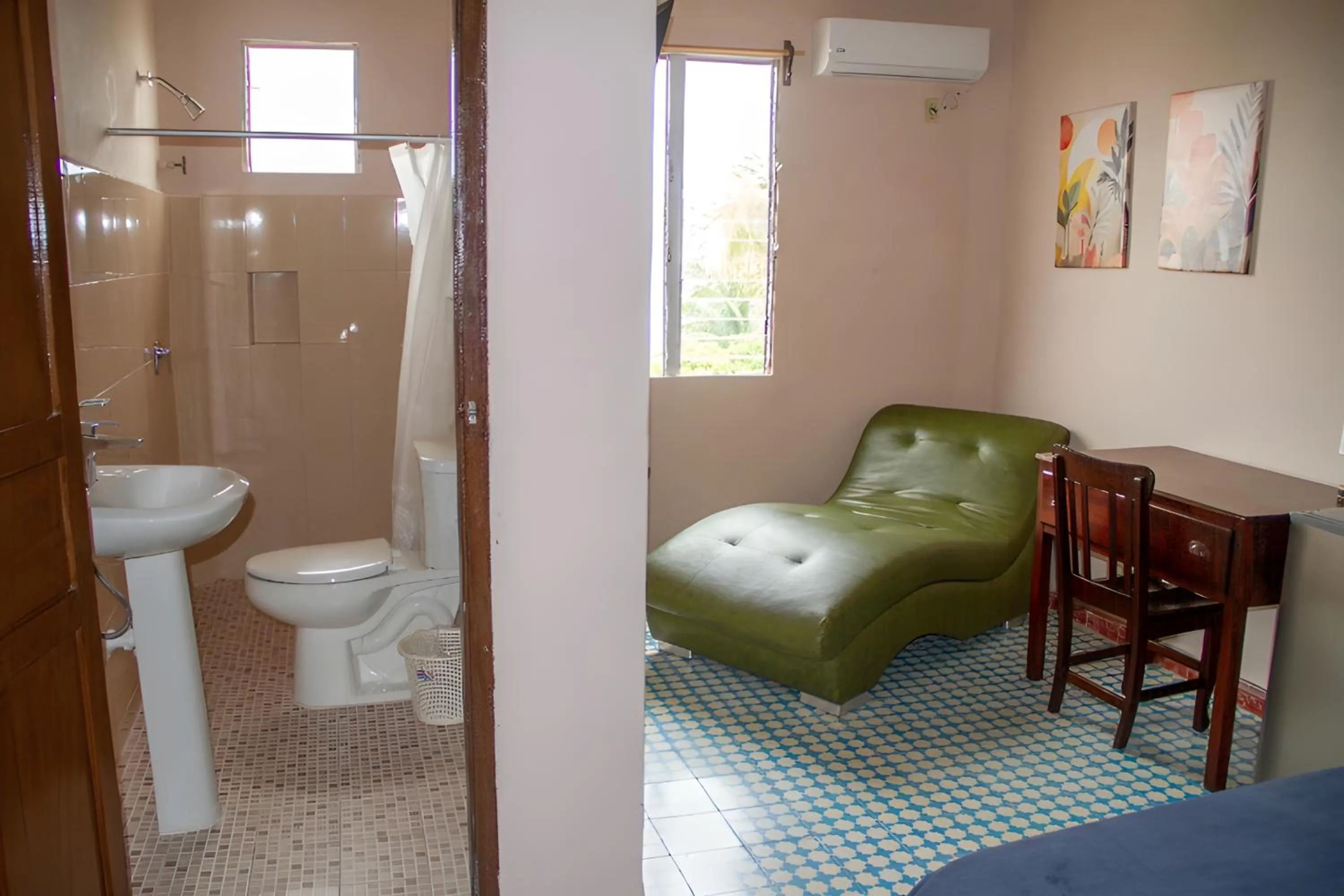 Bathroom in Hotel Cortaza Galería