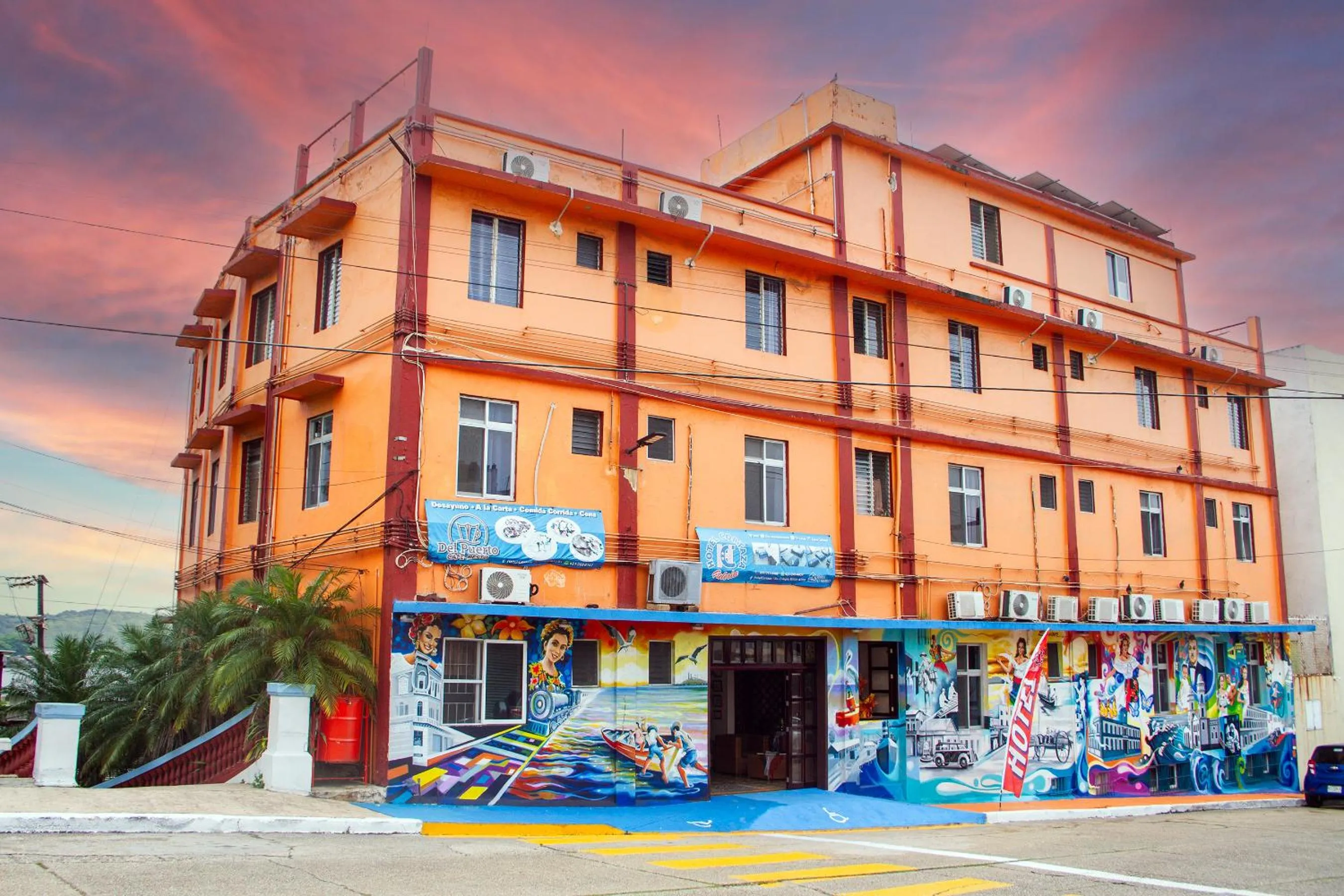 Facade/entrance in Hotel Cortaza Galería