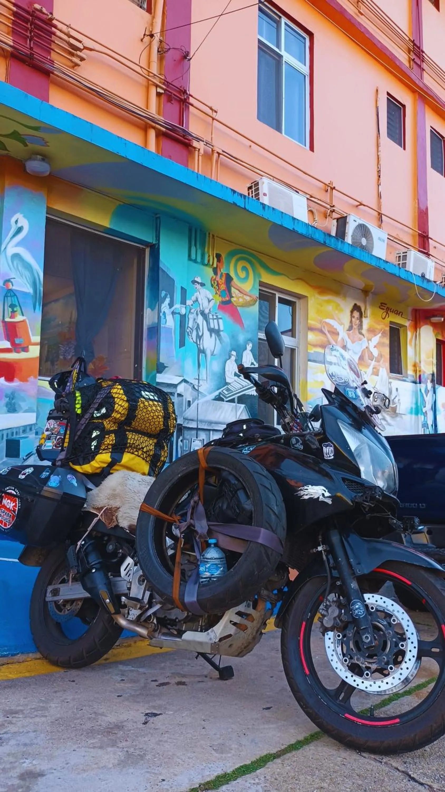 Property building in Hotel Cortaza Galería