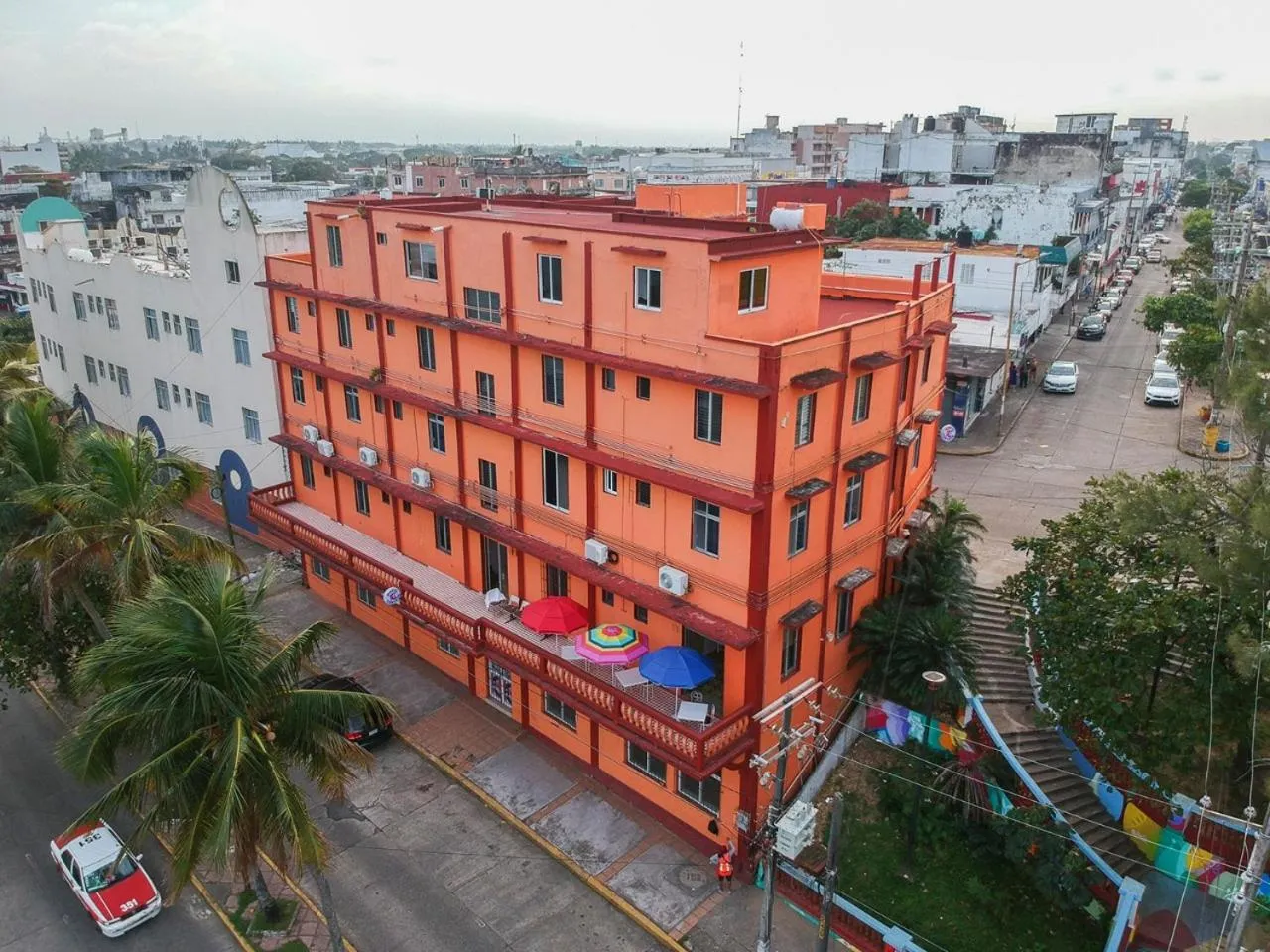 Property building in Hotel Cortaza Galería