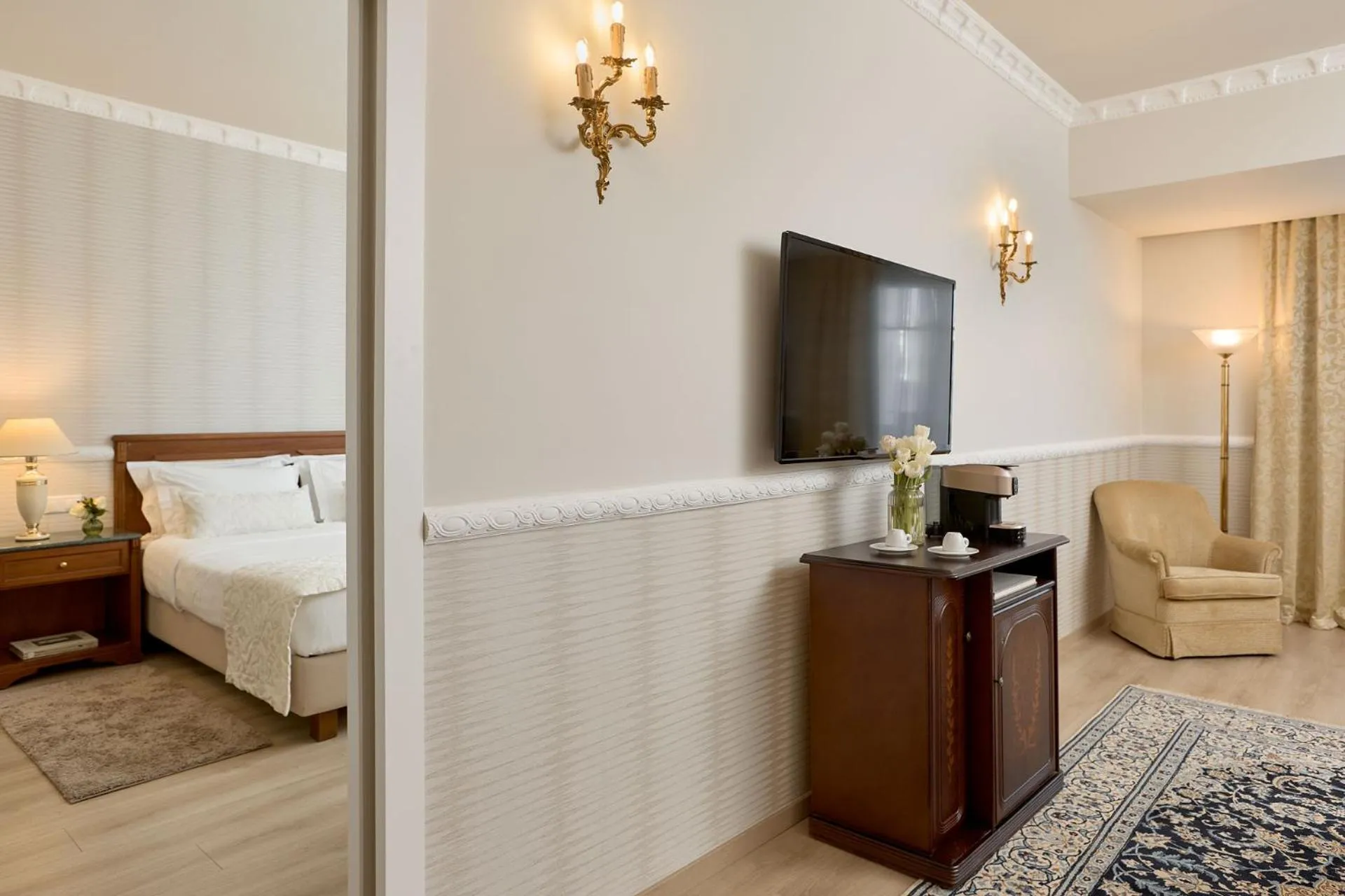 Living room, Bed in Grand Hotel Palace