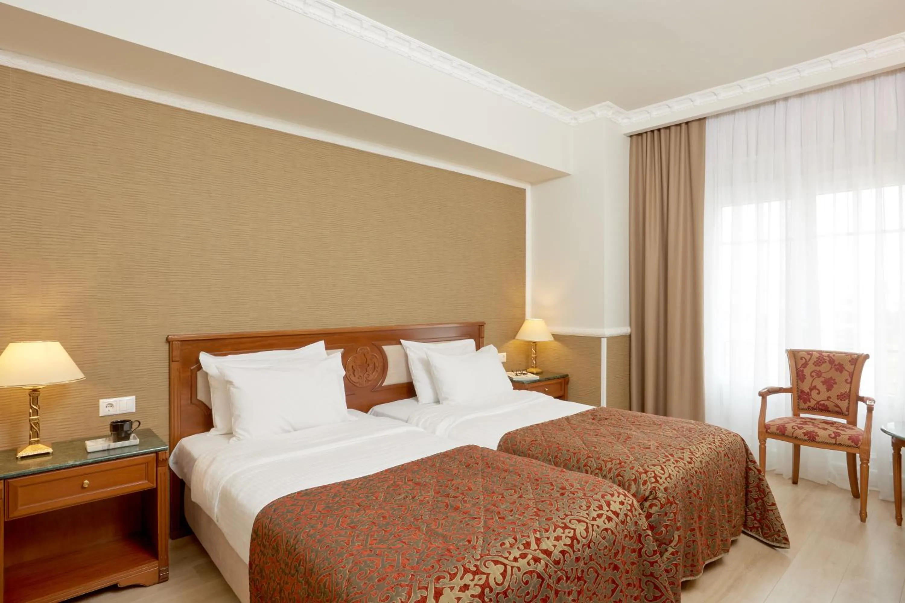 Bedroom, Bed in Grand Hotel Palace