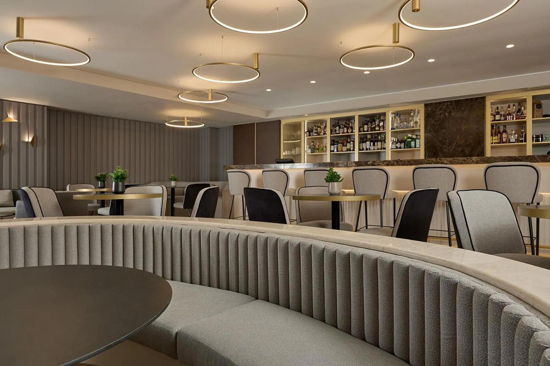 Lounge or bar in Grand Hotel Palace