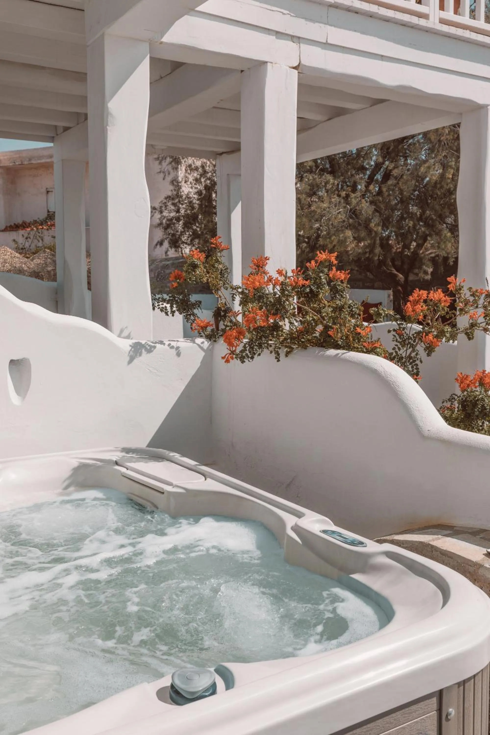 Hot Tub in Villa Konstantin Rooms & Suites