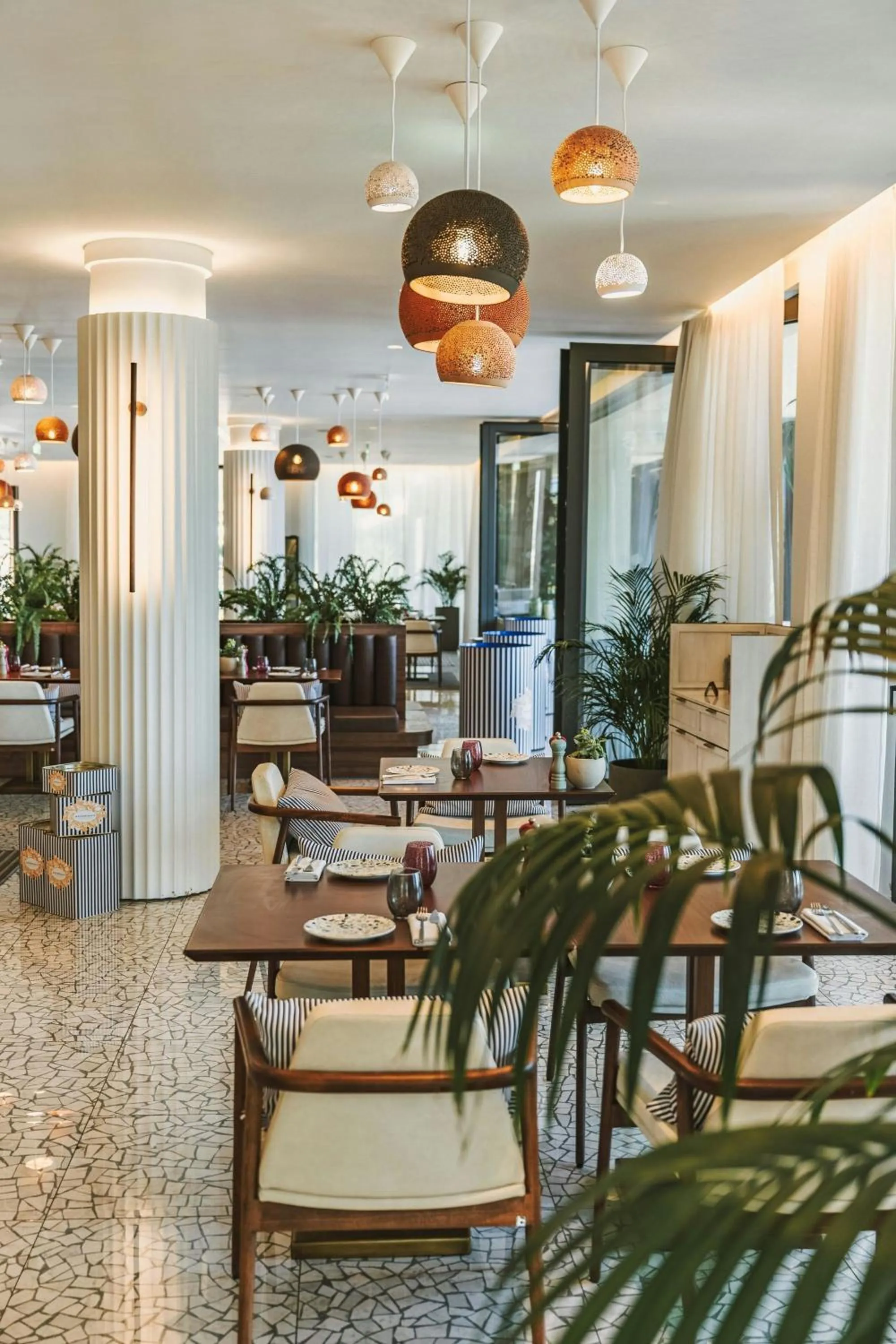 Restaurant/places to eat in Domes Miramare, a Luxury Collection Resort, Corfu - Adults Only