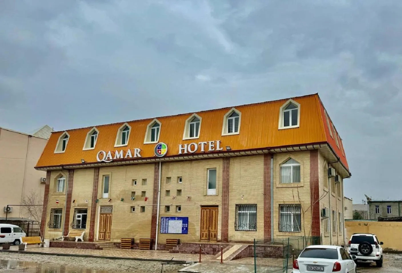 Property building in Qamar Hotel