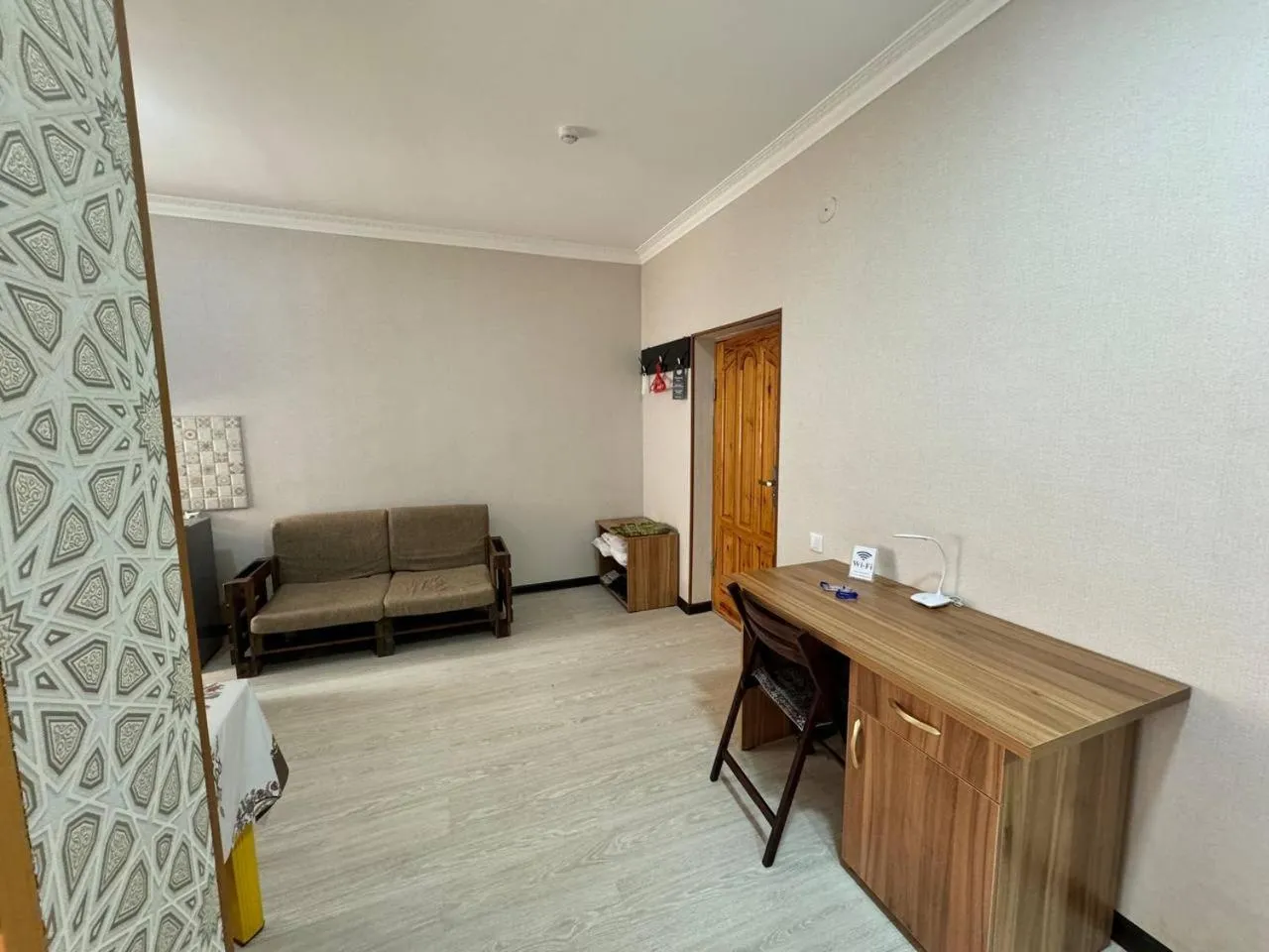 Living room in Qamar Hotel