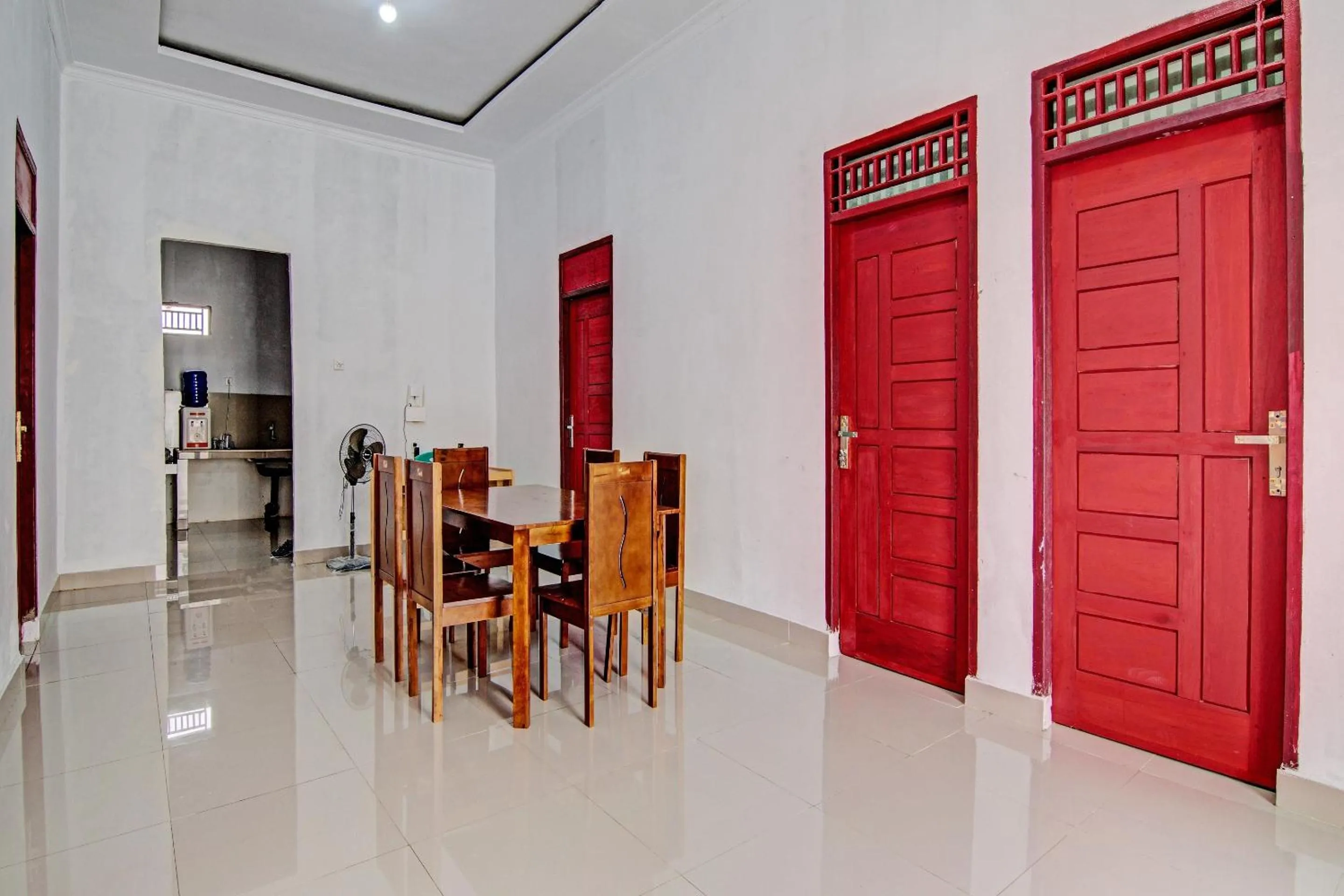 Lobby or reception in Hotel O Wisma Cendana Syariah Near PASAR FLAMBOYAN