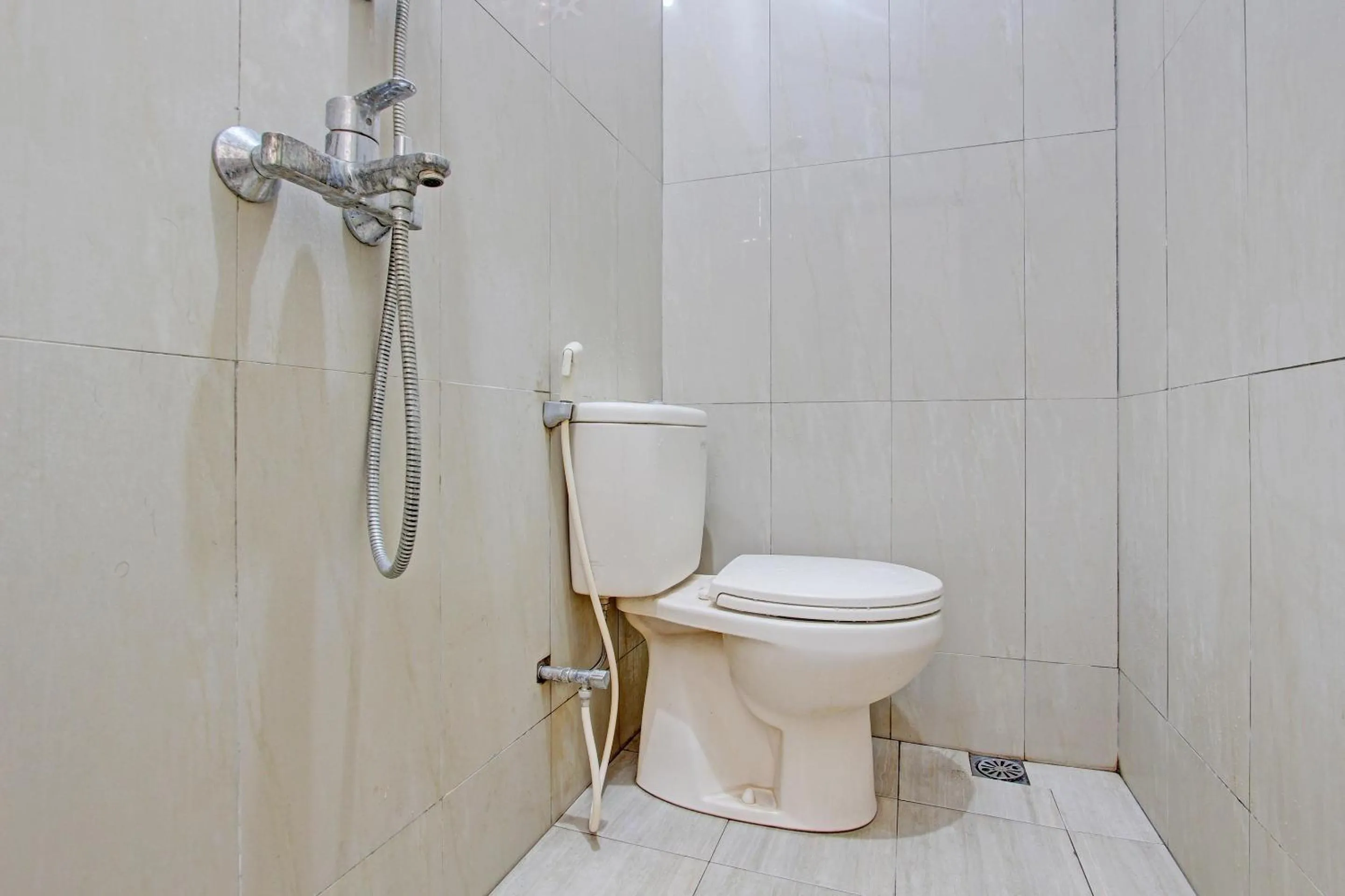 Bathroom in Hotel O Nayo Homestay Syariah