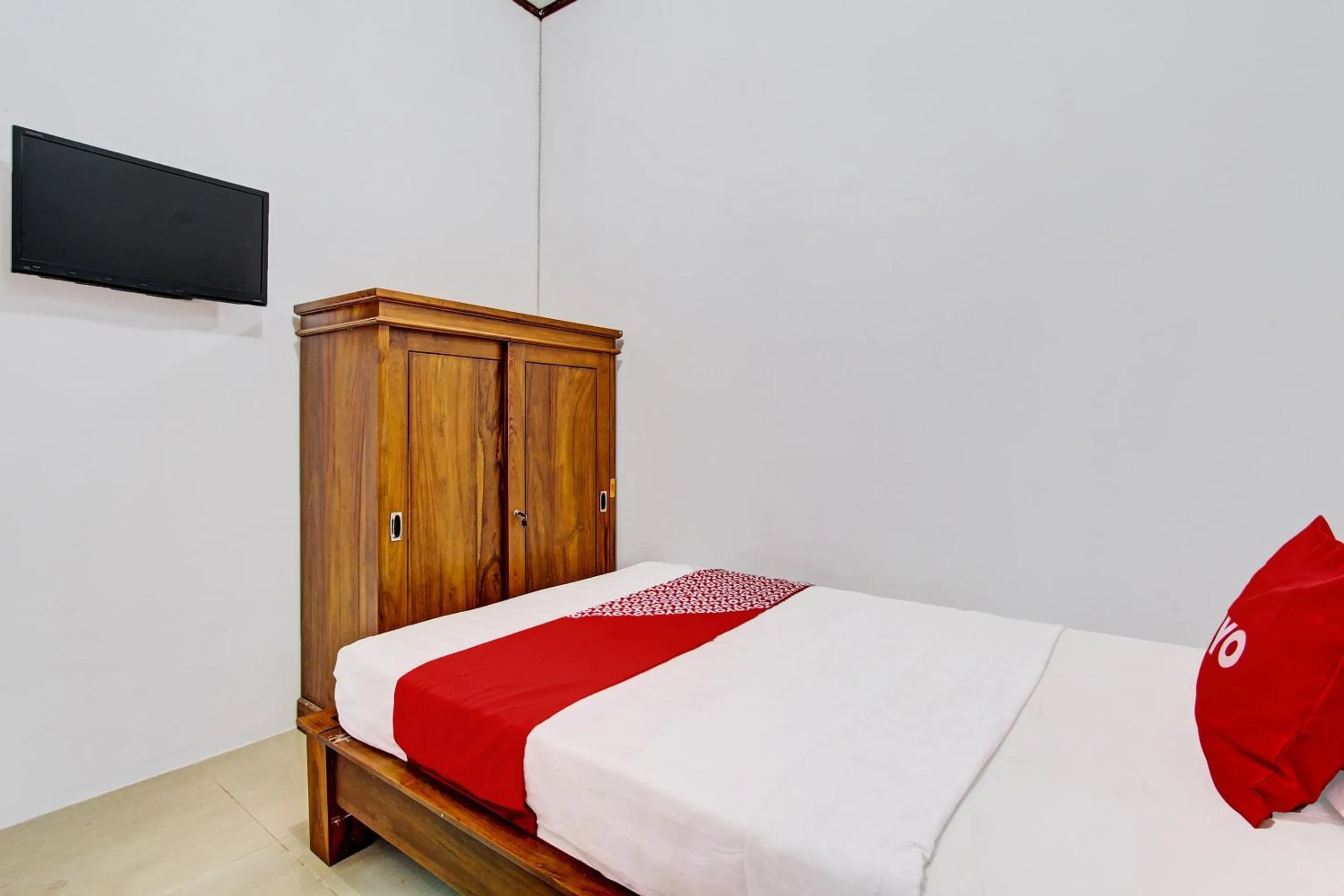 Bedroom, Bed in Hotel O Nayo Homestay Syariah