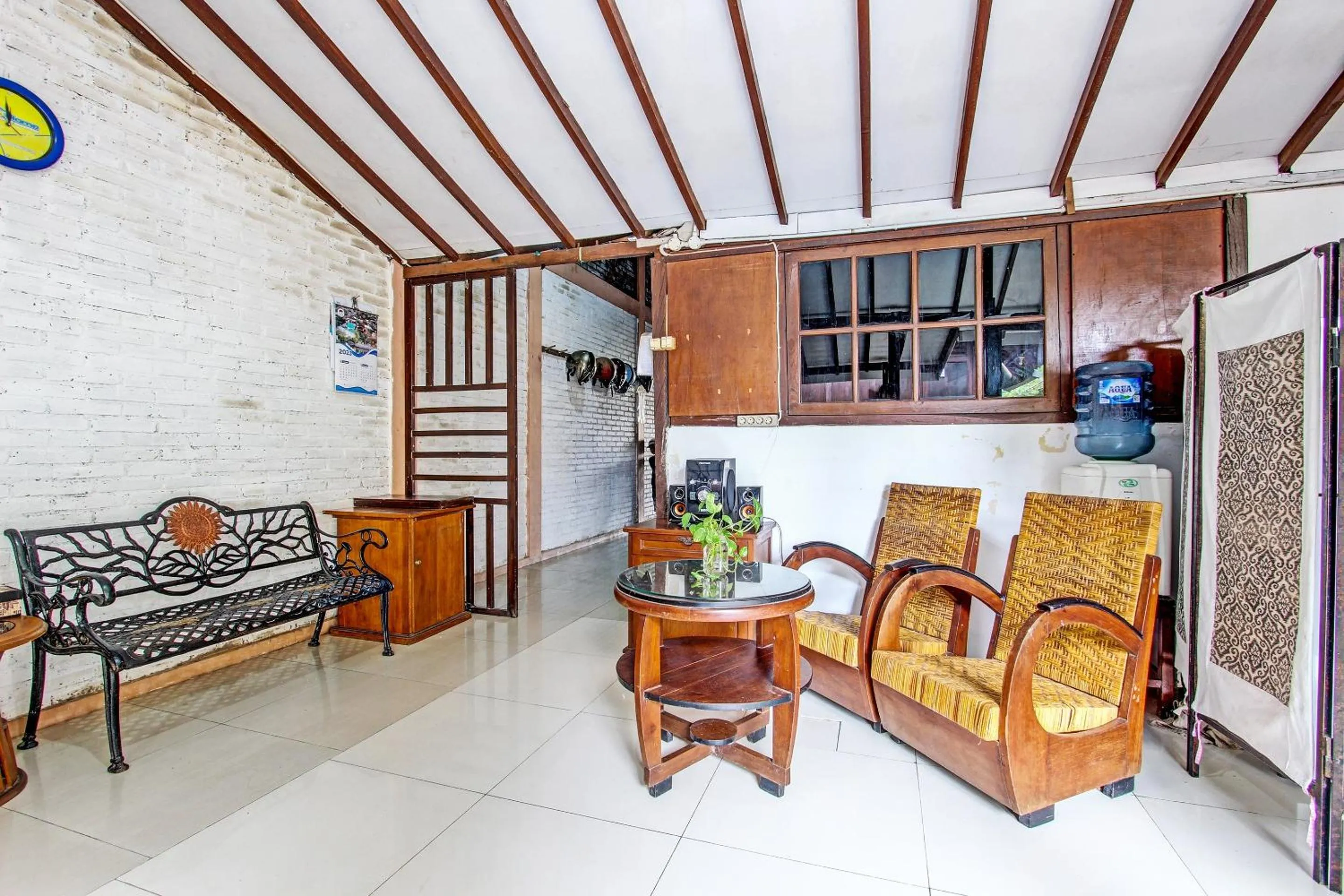 Lobby or reception in Hotel O Nayo Homestay Syariah