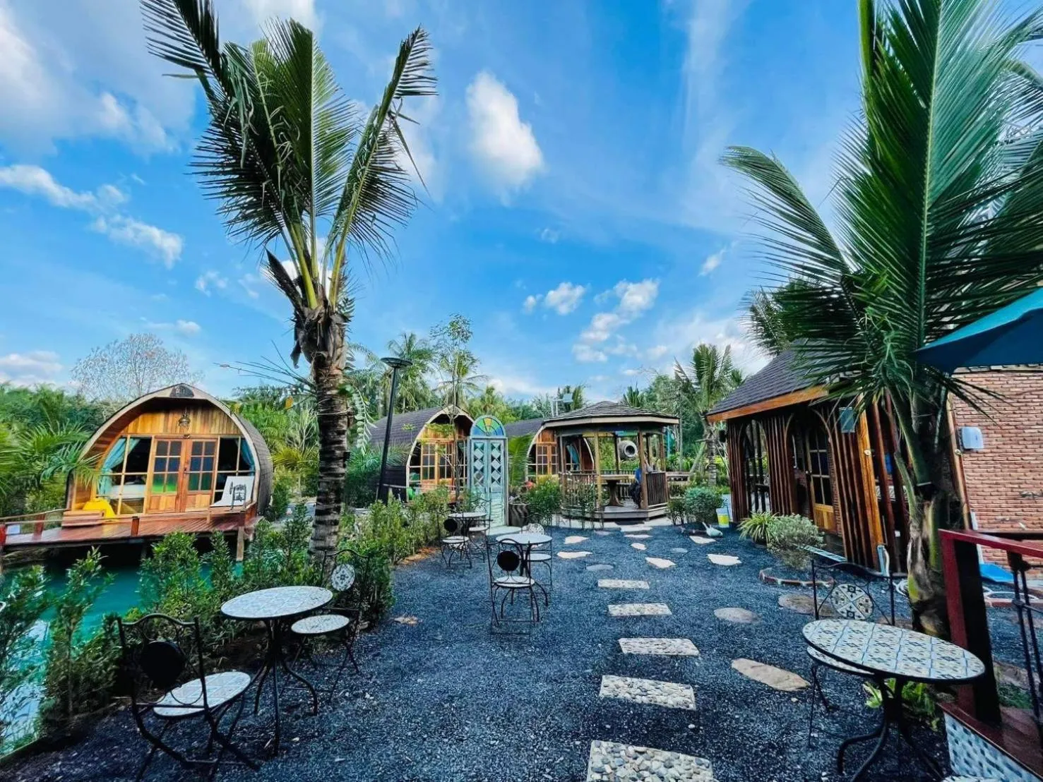 Garden in Plaiphu Pool Villas