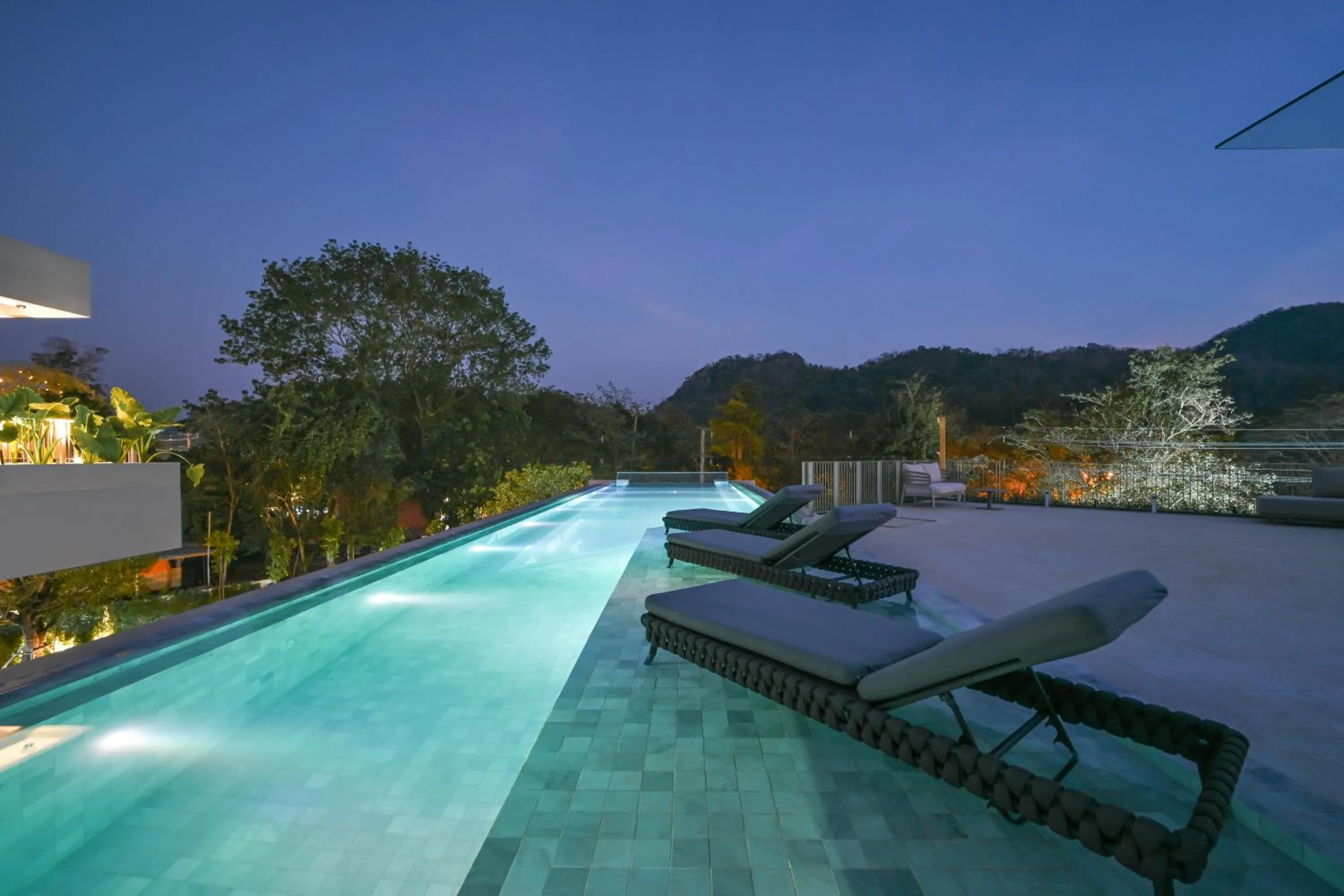 Swimming pool in Hotel MYS Khao Yai