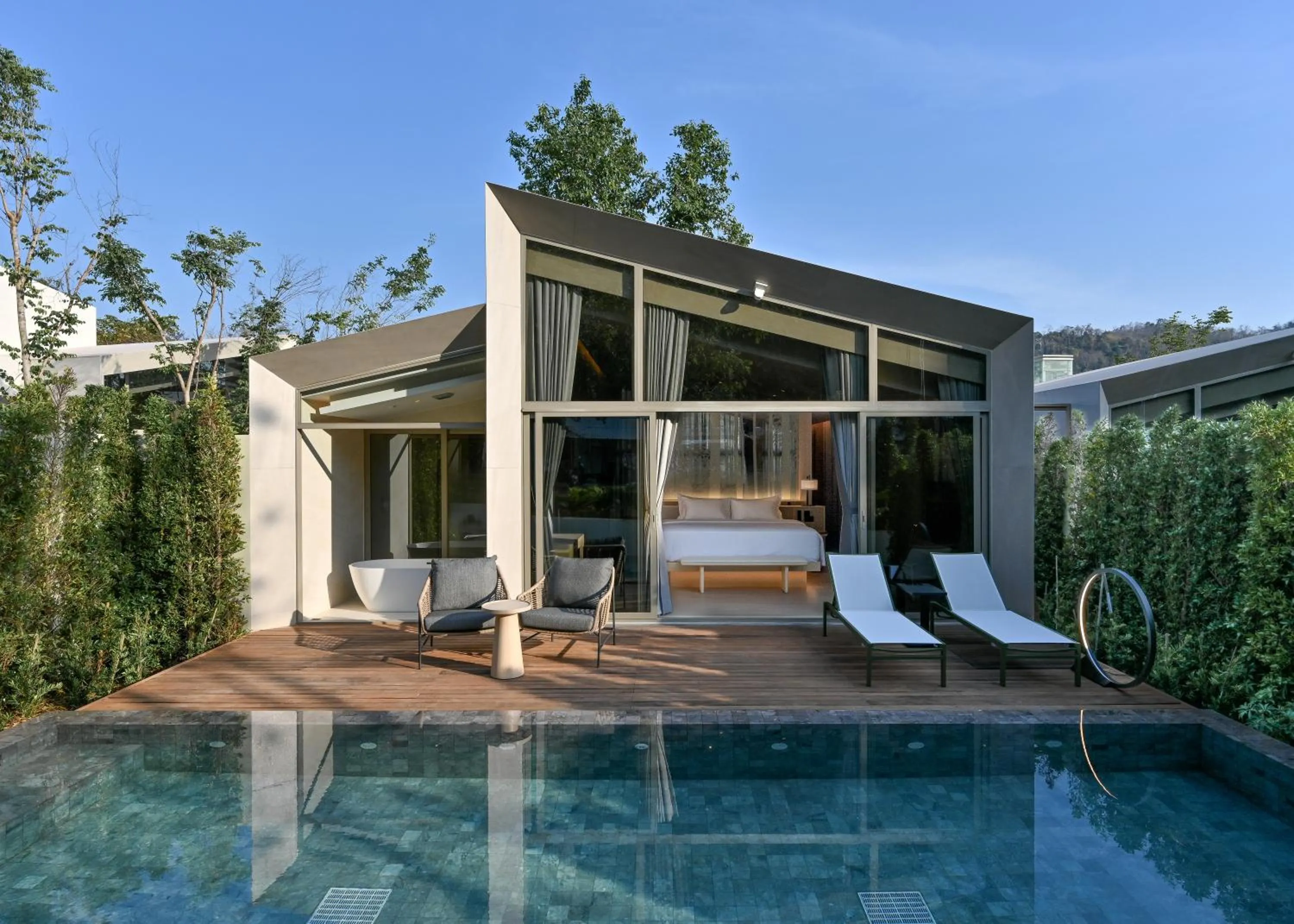 Swimming pool in Hotel MYS Khao Yai