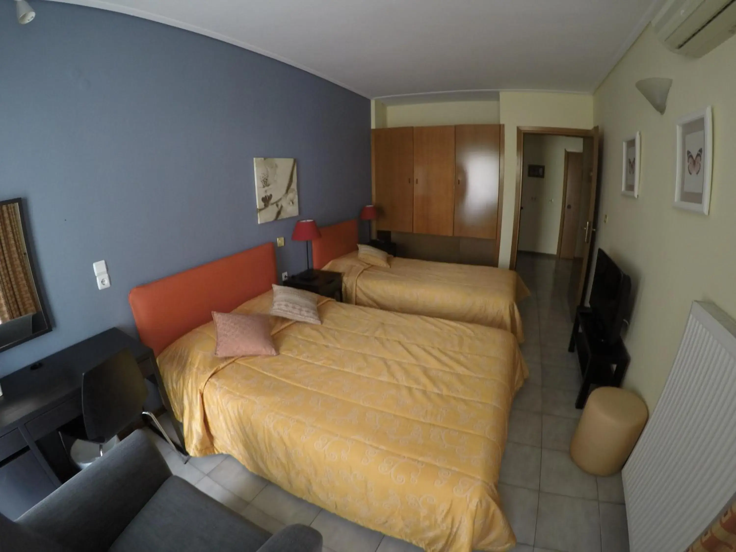 Triple Room in Apartment Hotel Athina Triple Room in Apartment Hotel Athina