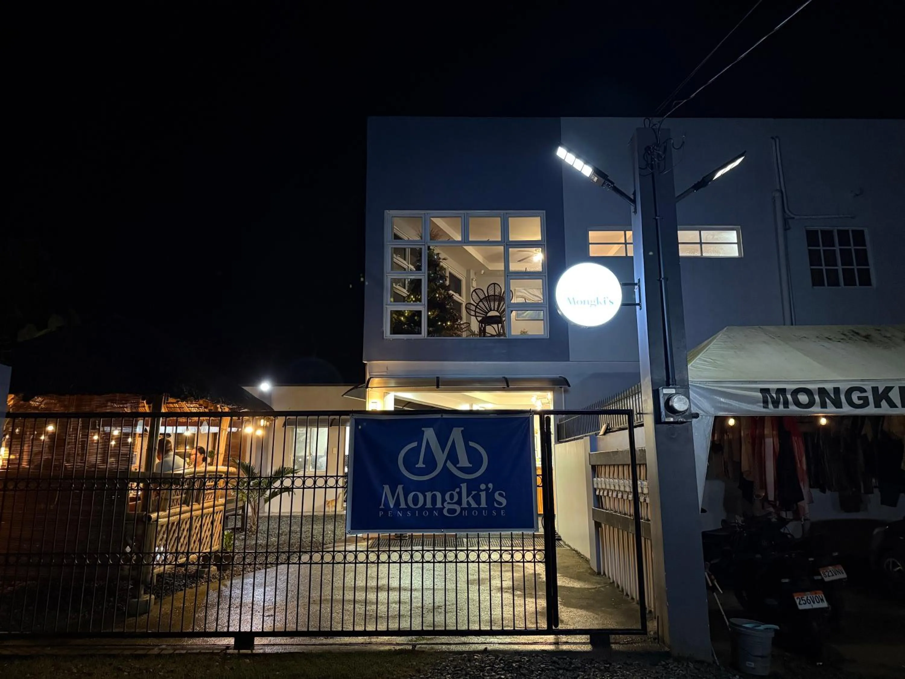 Mongki's Pensionhouse