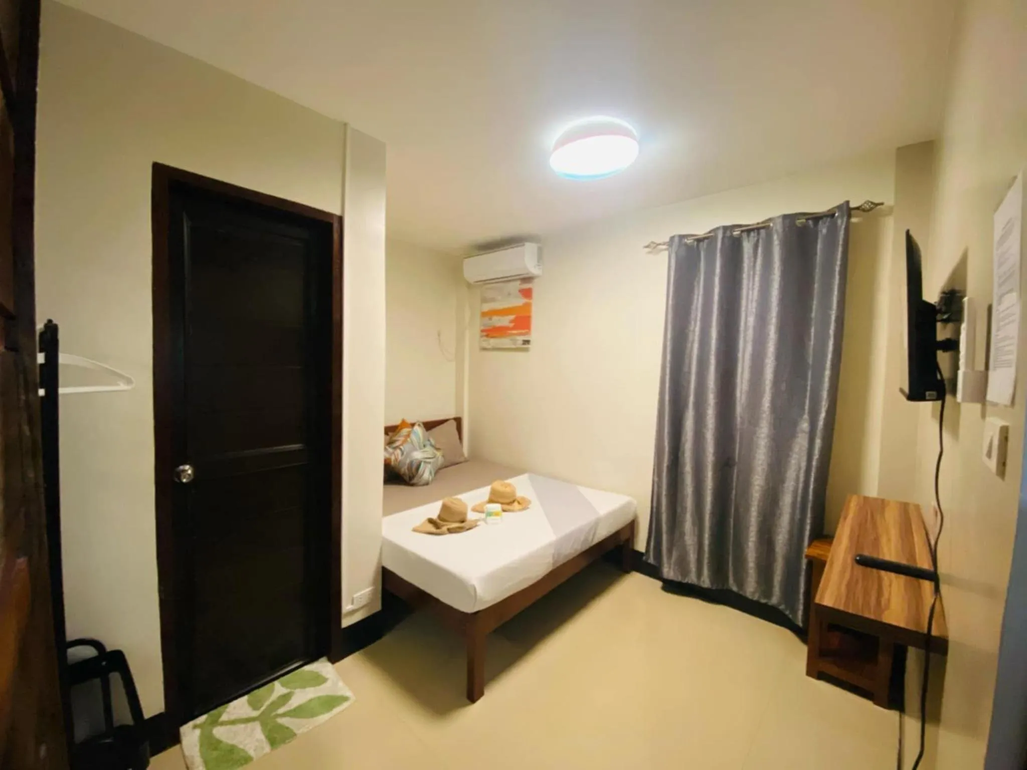 Bed in Mongki's Pensionhouse