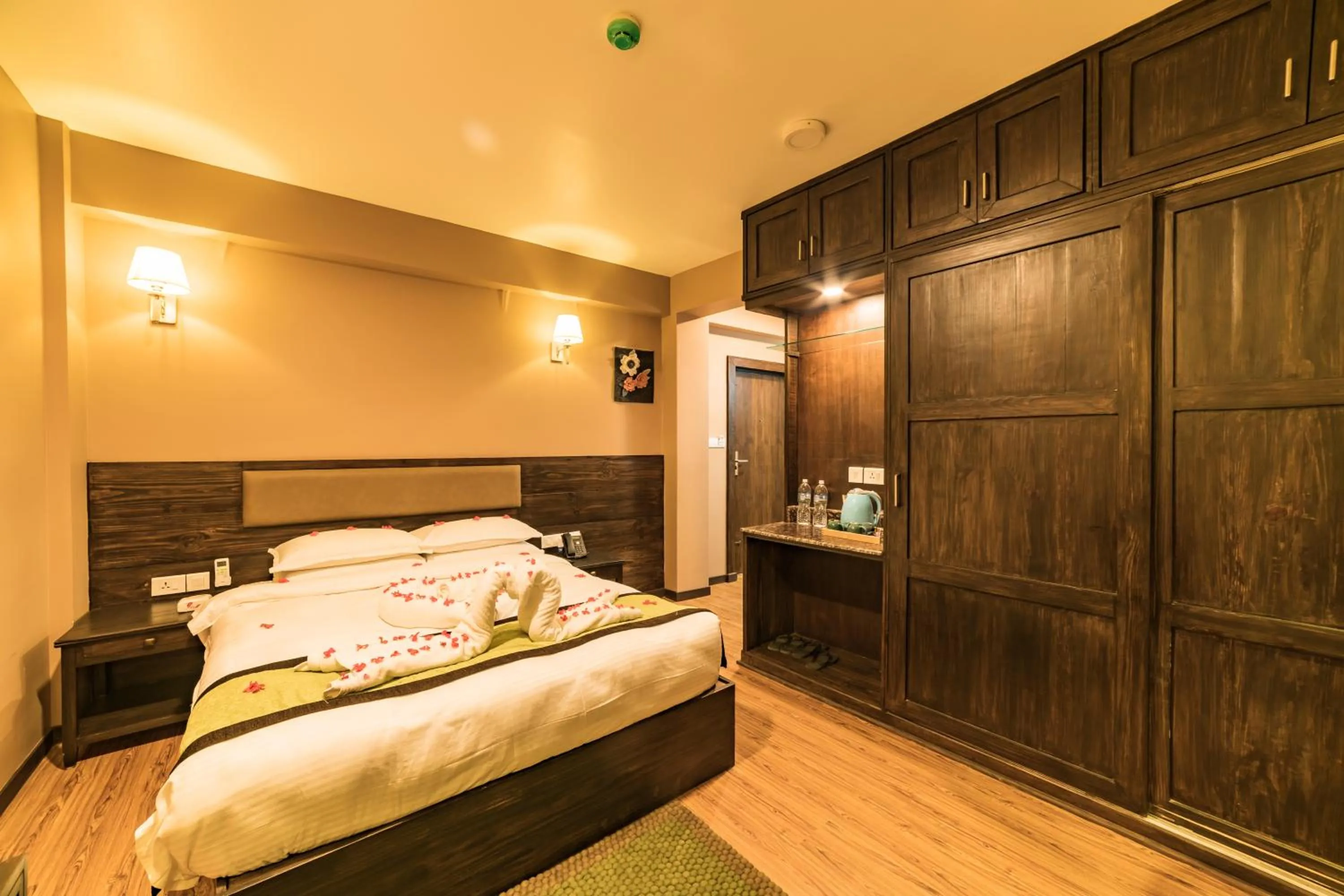 Bed in Purna's Museum Resort