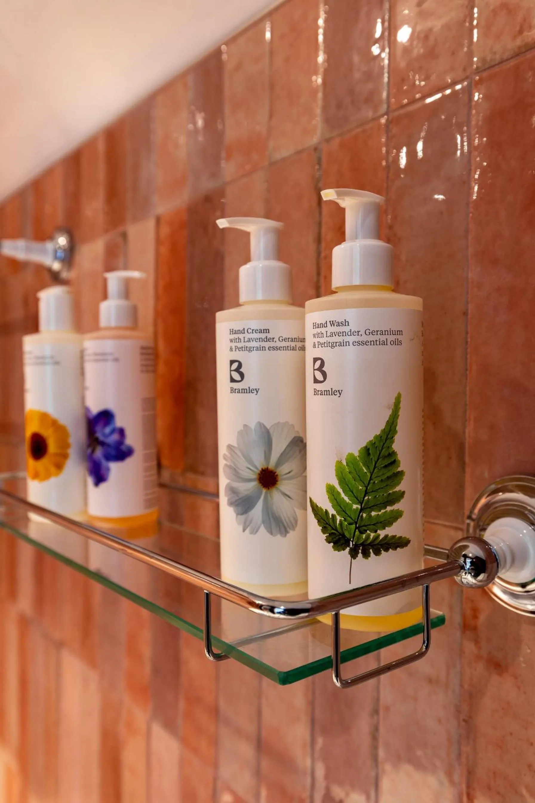 Bathroom in The White Hart Wadhurst