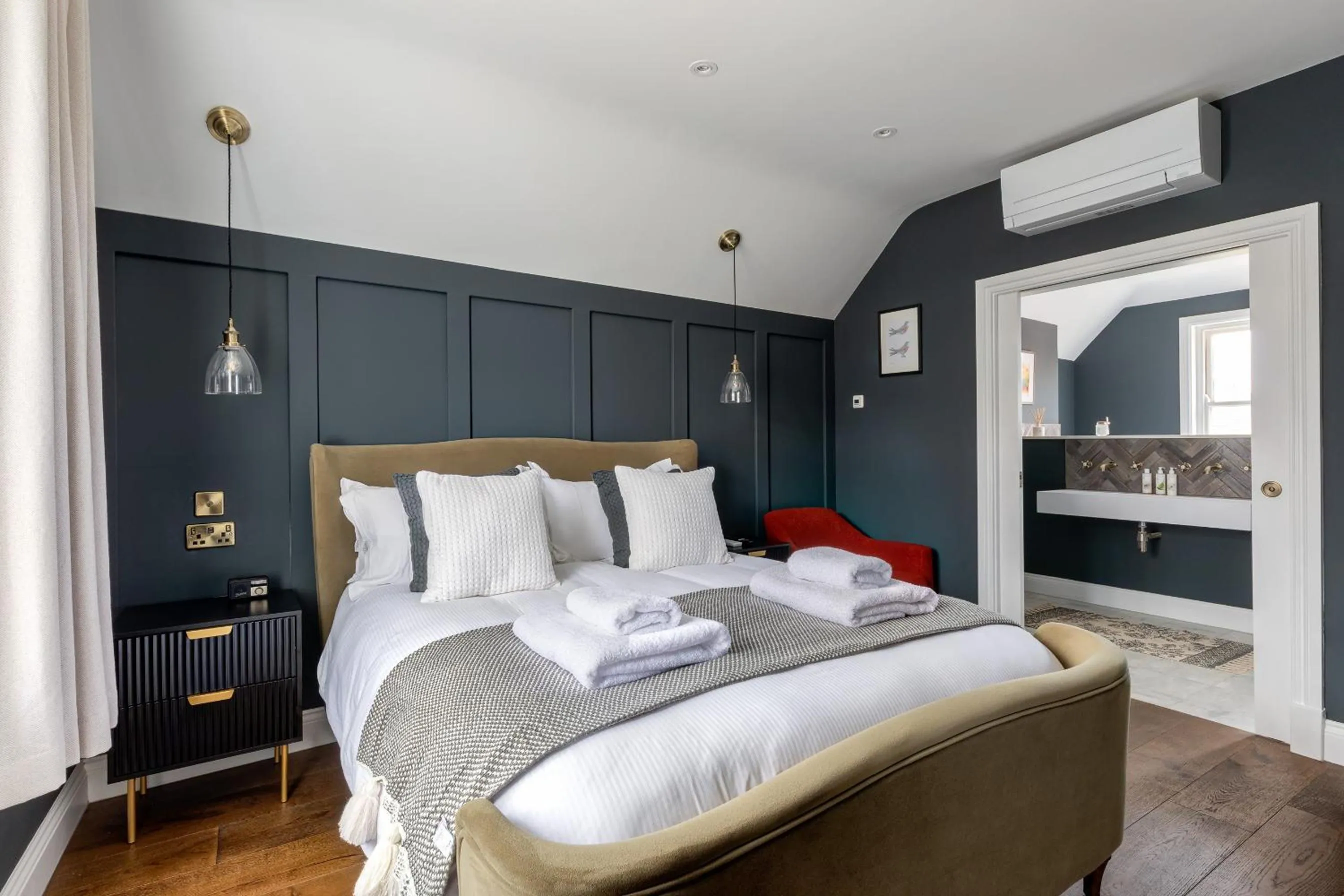 Bedroom in The White Hart Wadhurst