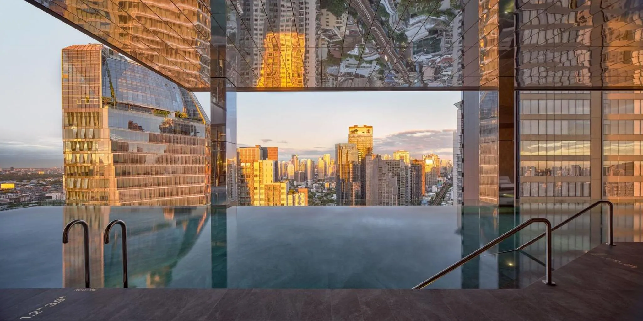 Swimming pool in InterContinental Bangkok Sukhumvit by IHG