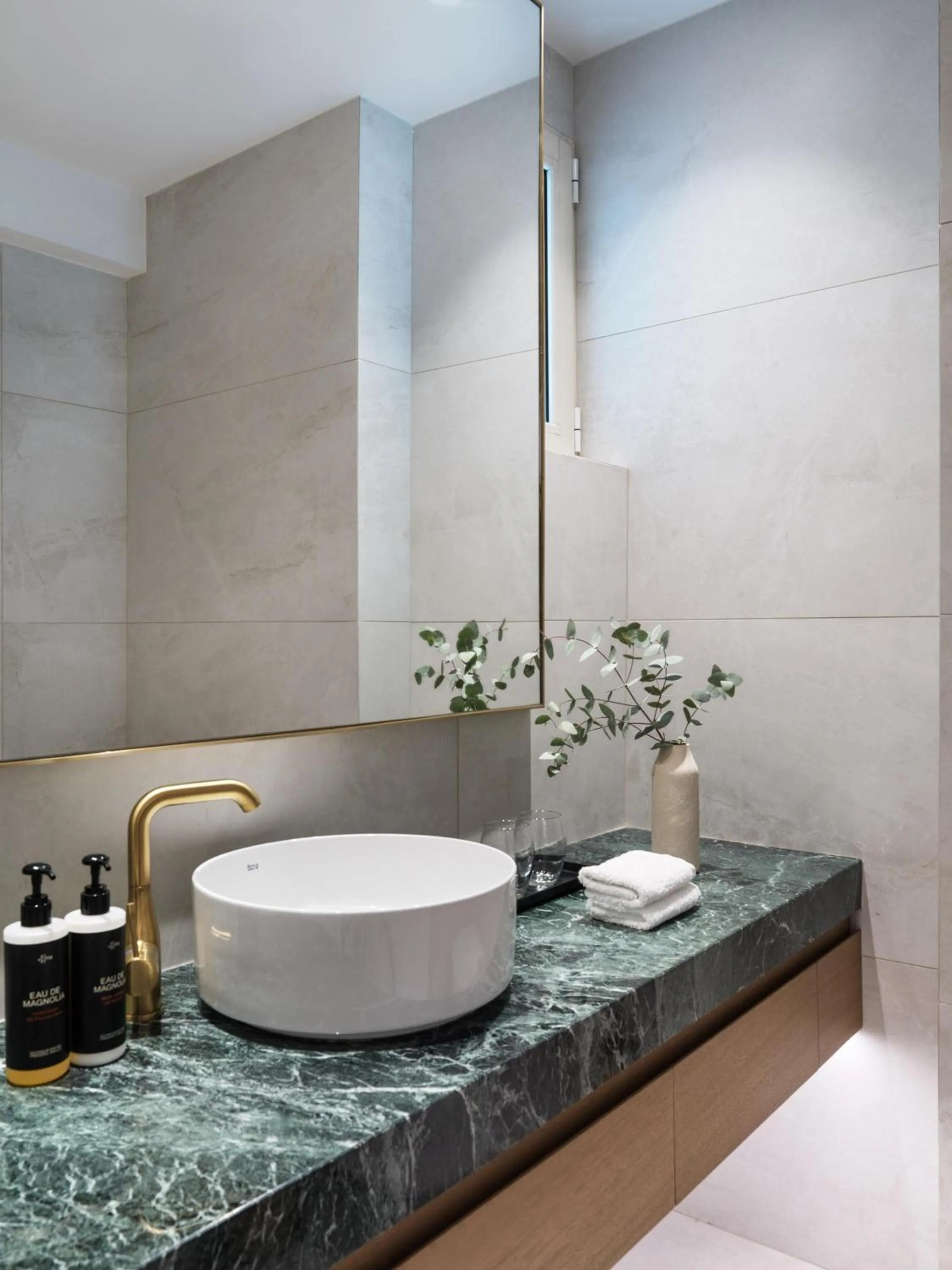 Bathroom in Electra Palace Athens