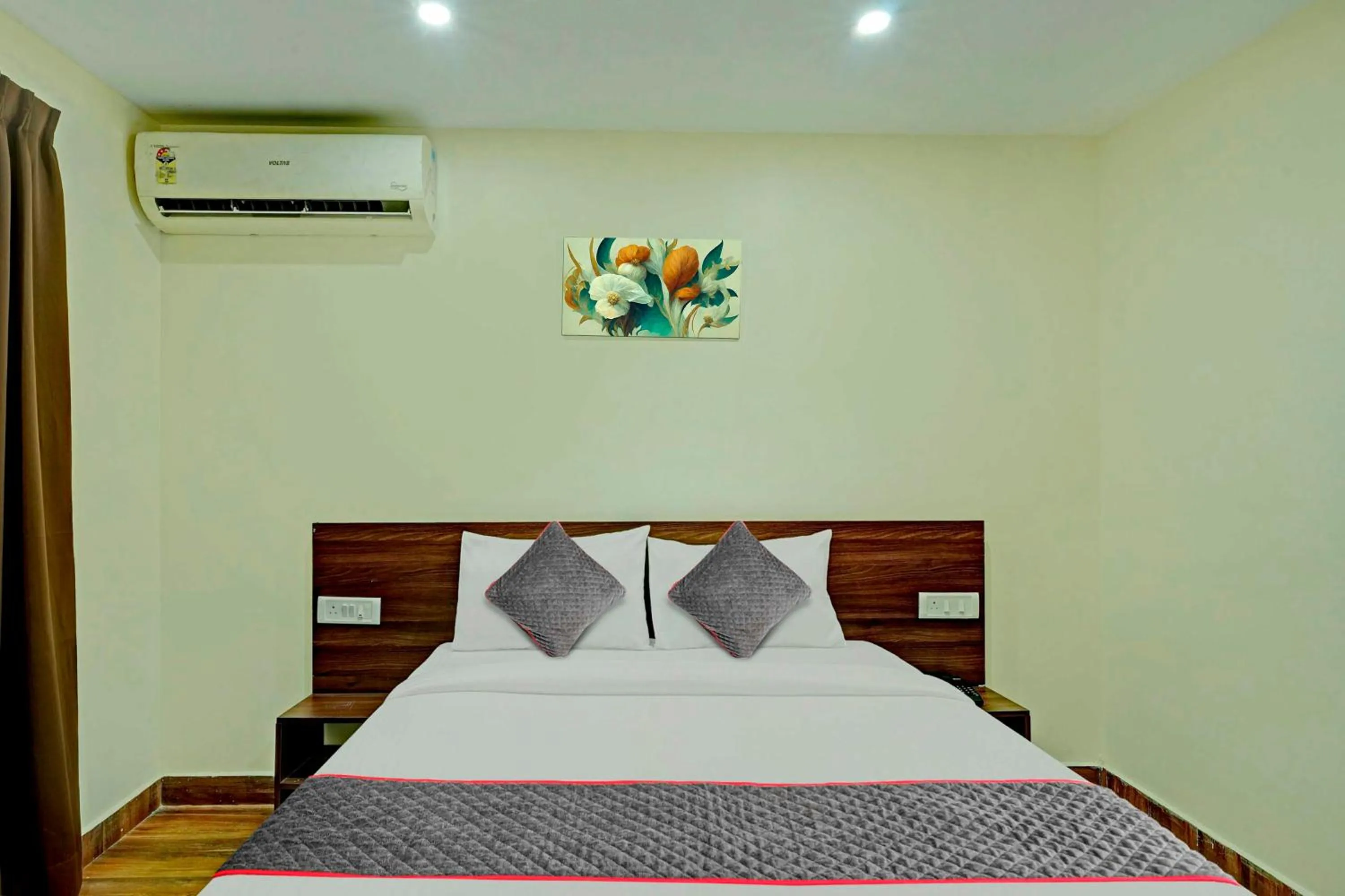 Lobby or reception in HOTEL O SHREYAS SHACK