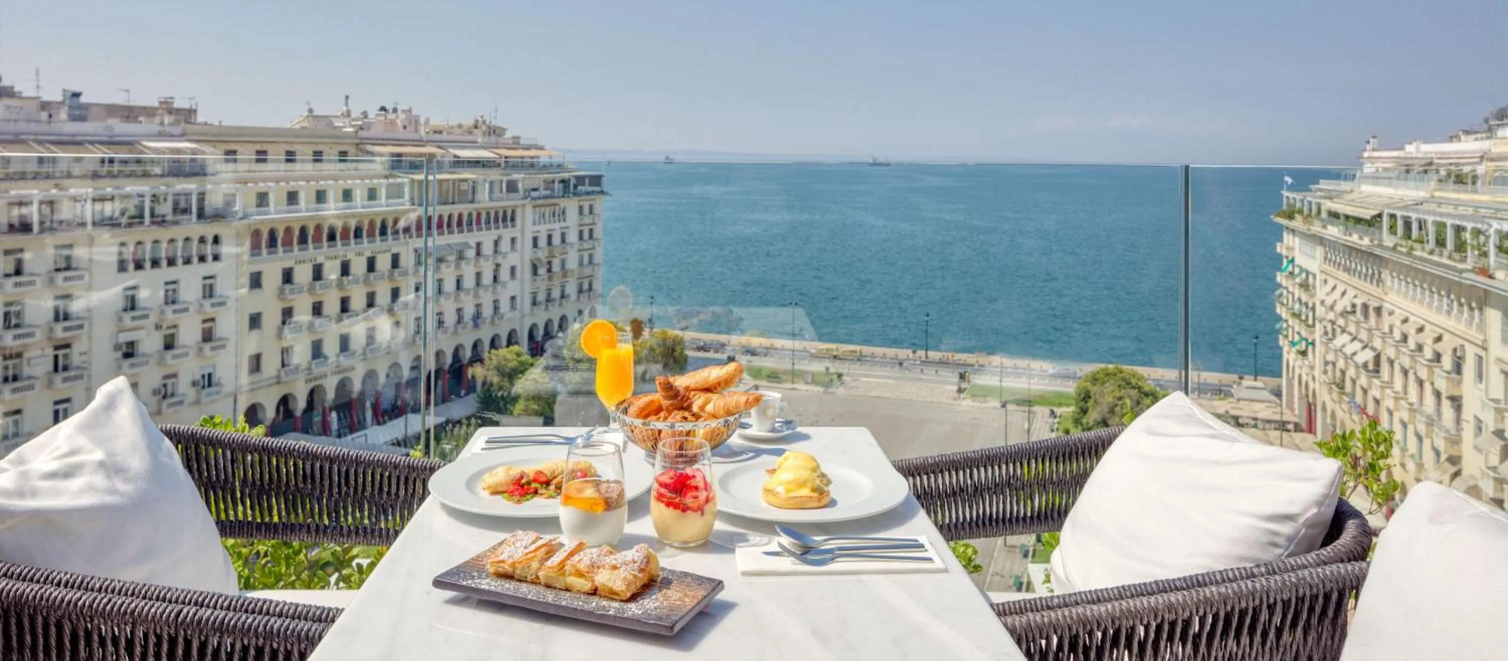 Balcony/Terrace in Electra Palace Thessaloniki