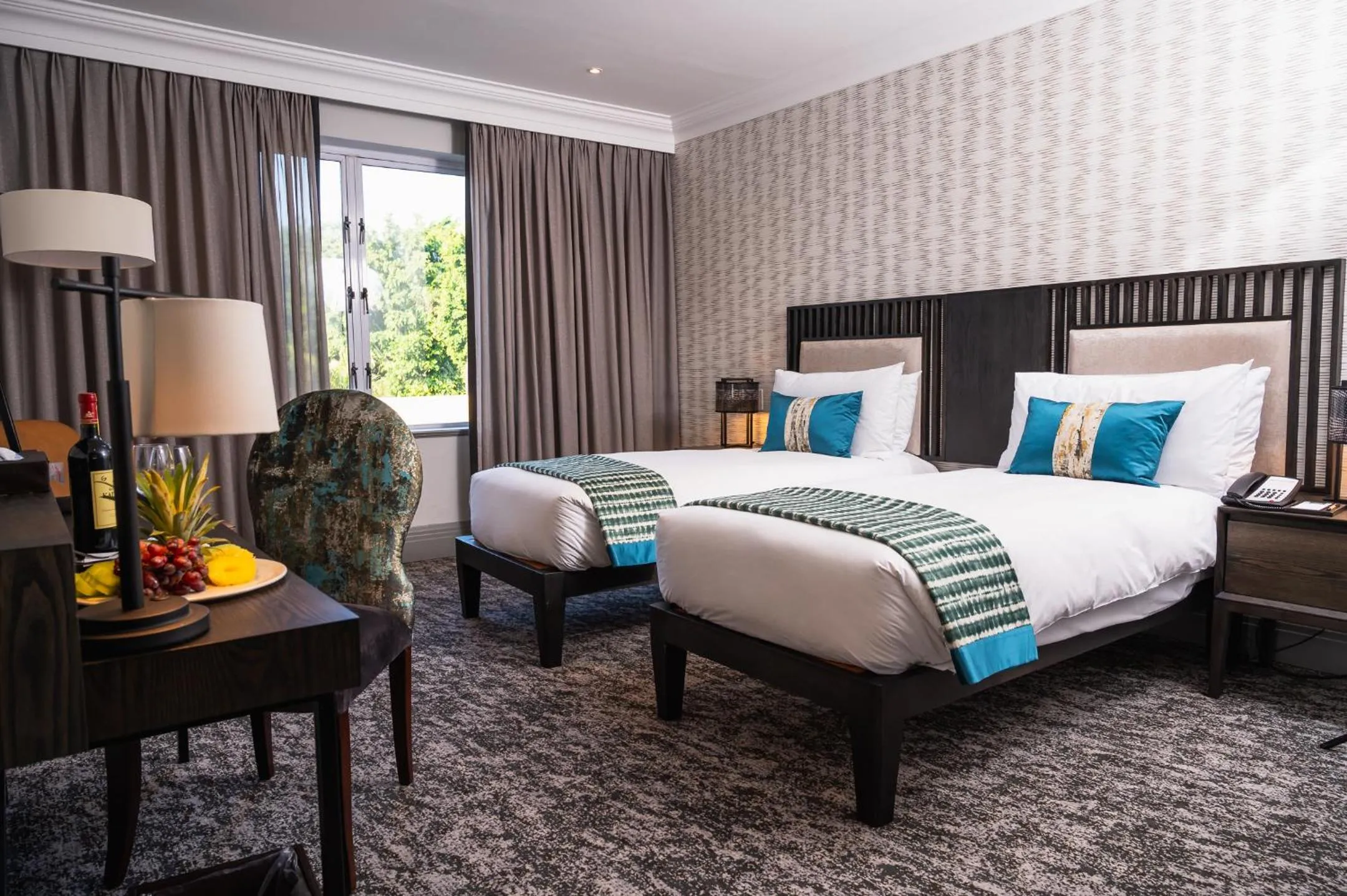 Photo of the whole room, Bed in Golden Horse Hotel