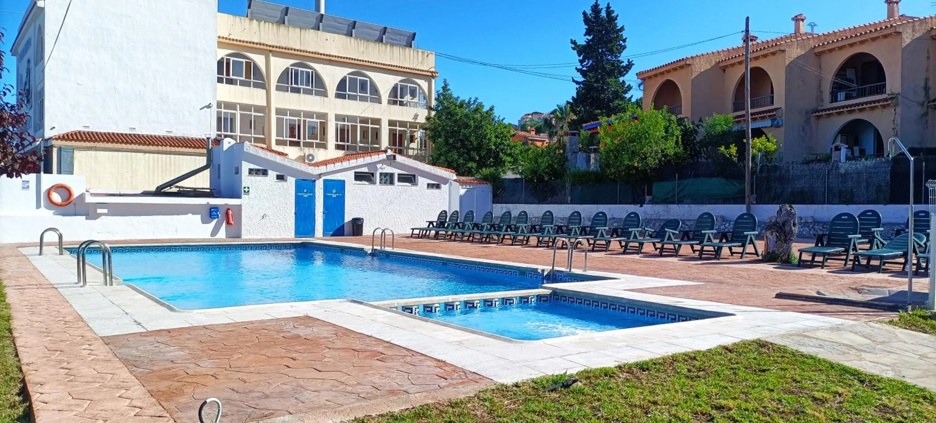 Property building in Apartamentos Sol y Luna 3000